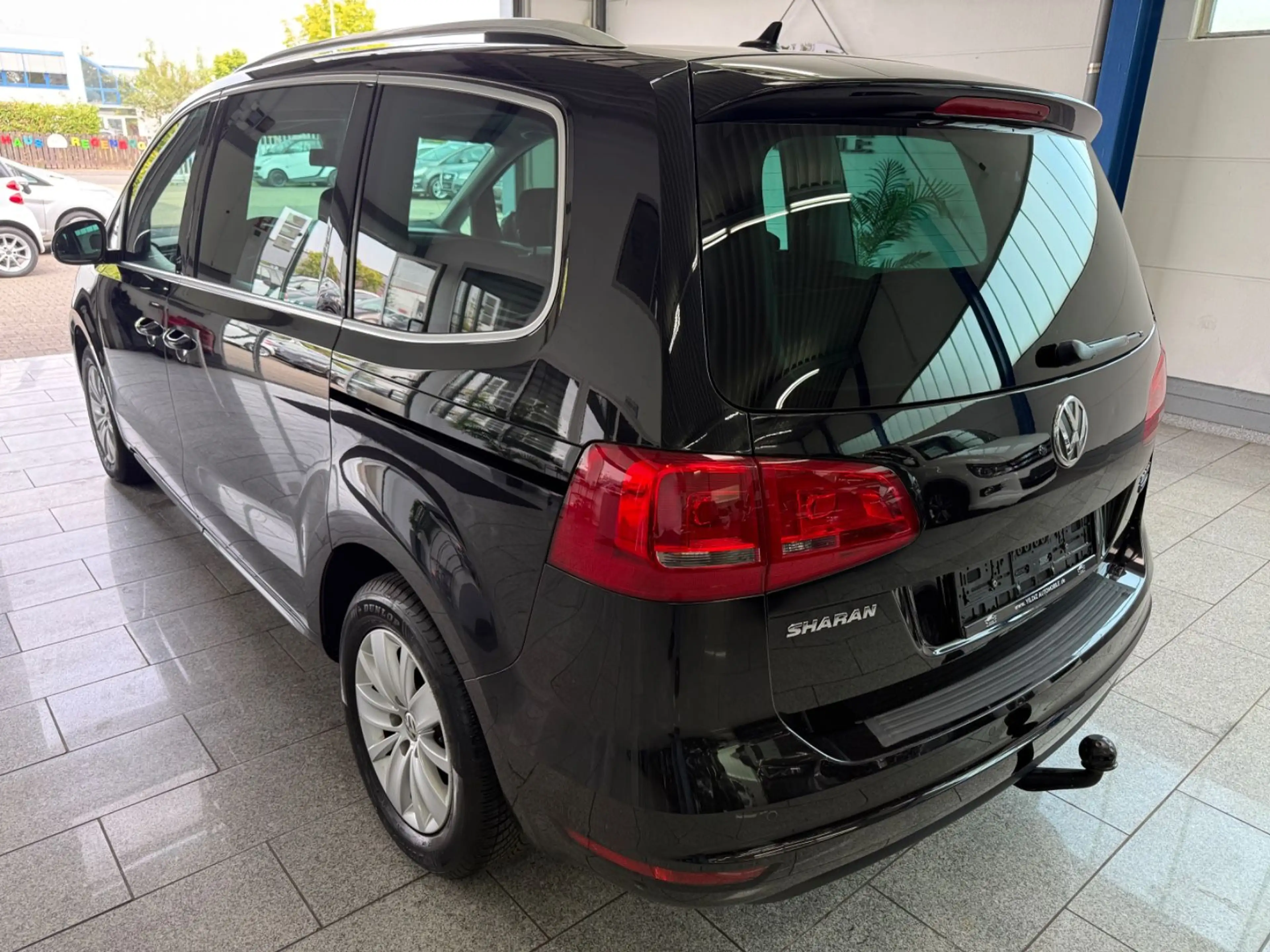 Volkswagen Sharan 2.0 TDI*7SITZ*AUT*PANO*CAM*BI-XN*NAV*KEYL — photo 9