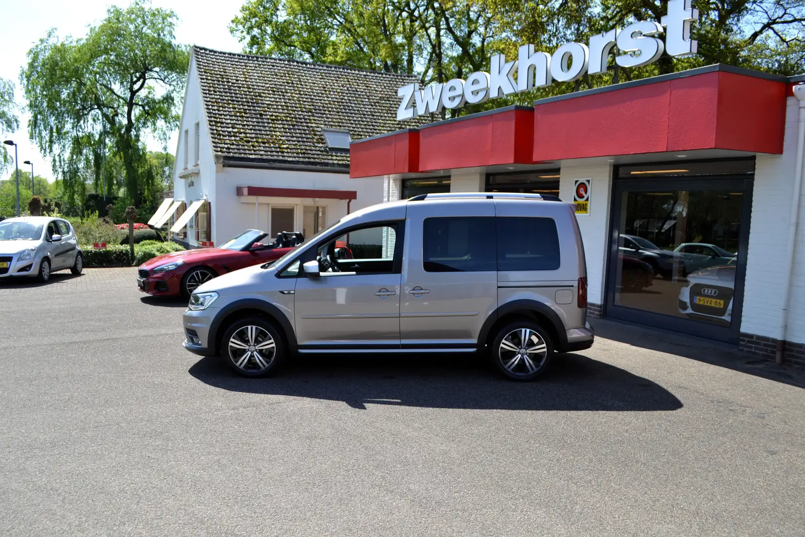 Volkswagen Caddy 1.4 TSI All Track, DSG automaat, Navi, Clima, Pdc Beige - 2