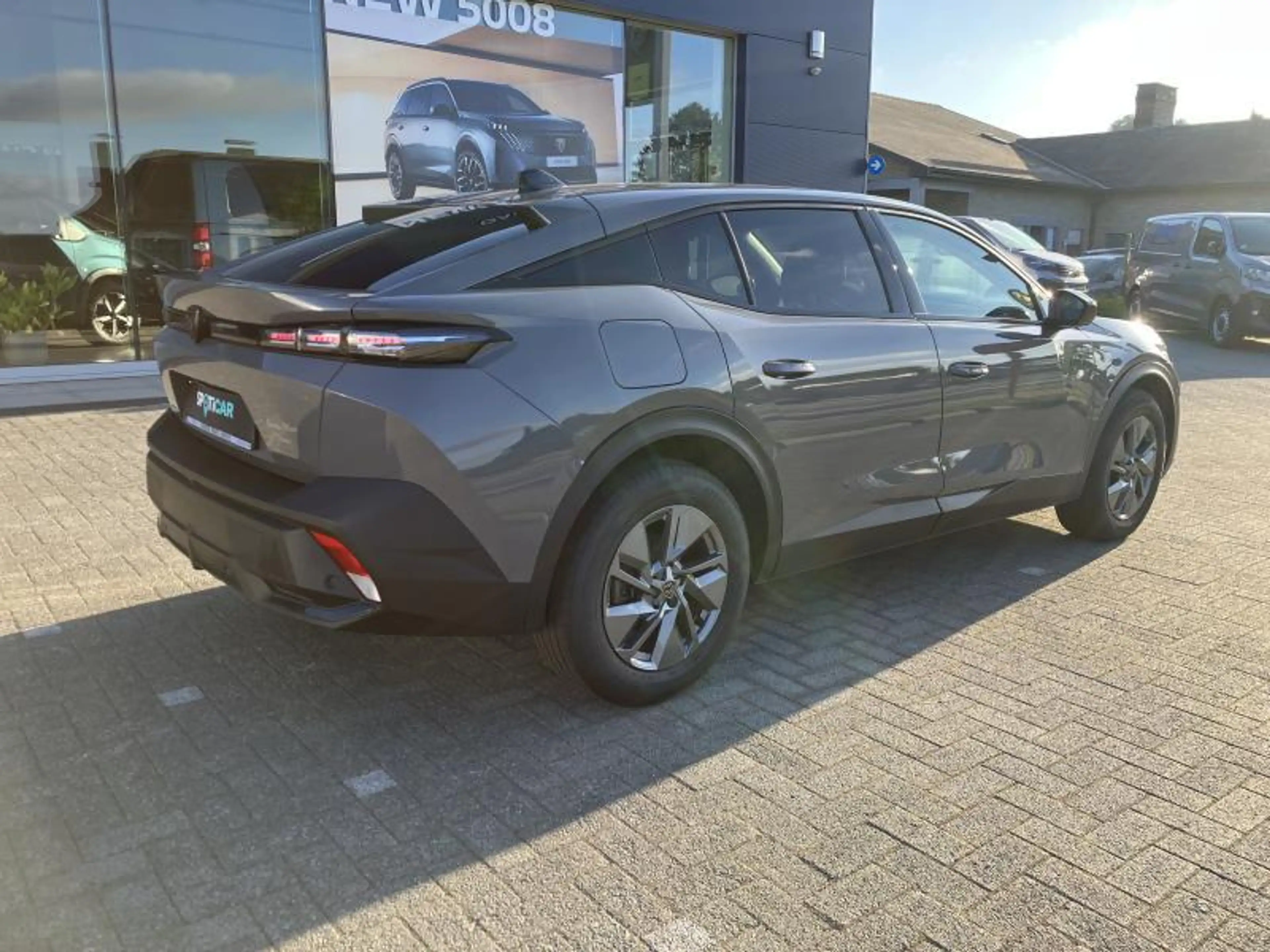 Peugeot 408 Allure — photo 8