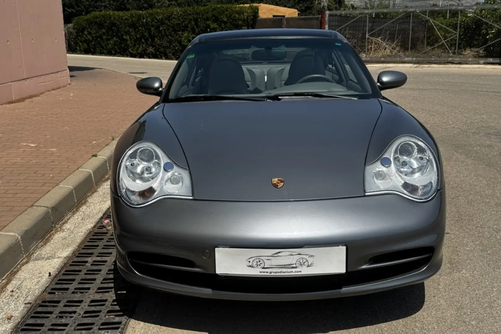 Porsche 996 Carrera Targa Gris - 2