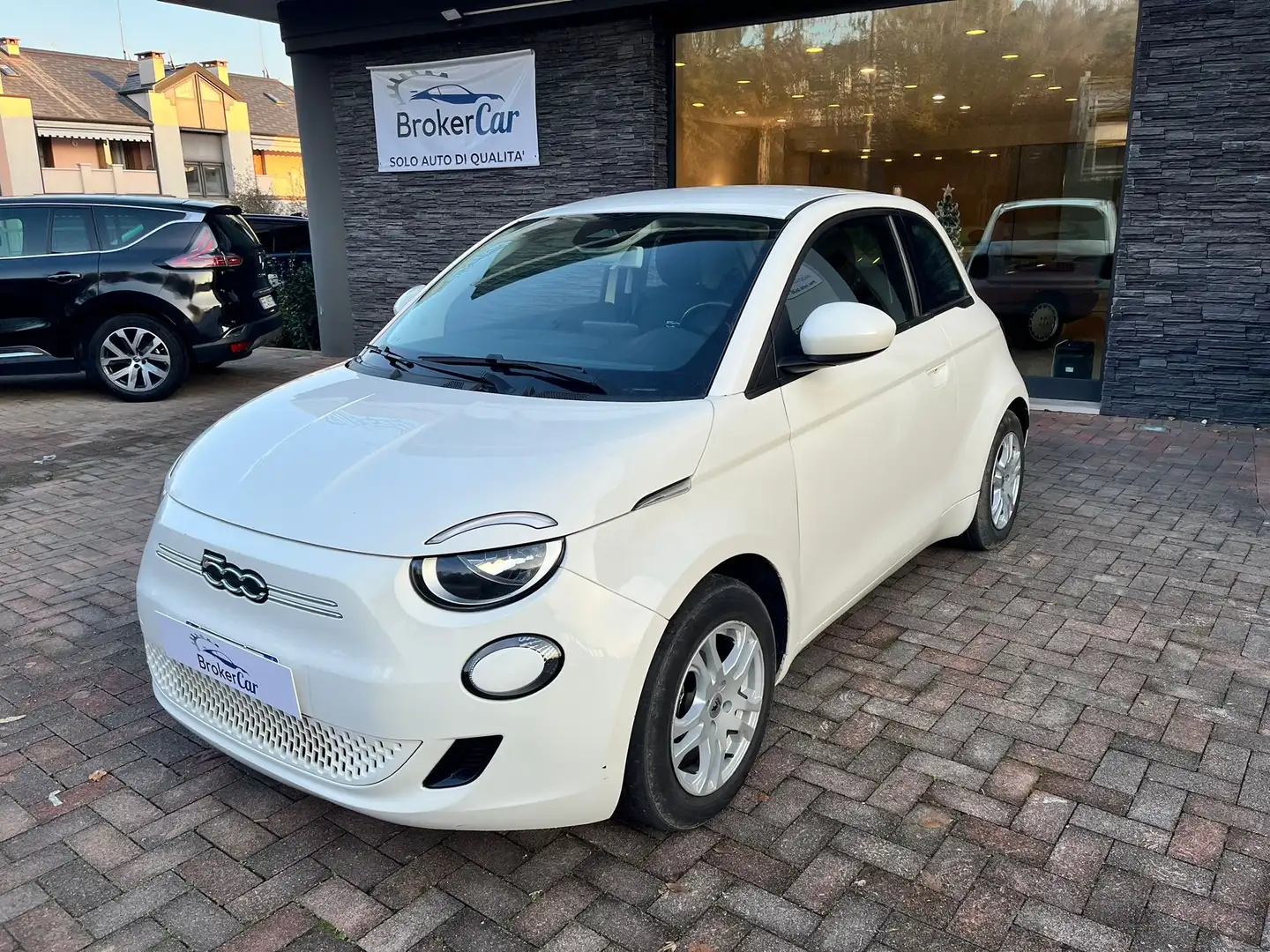 Fiat 500e 500e 42 kWh MIRAFIORI Weiß - 1