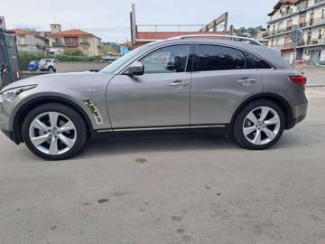QX70 (FX) 3.0d V6 S Premium awd auto