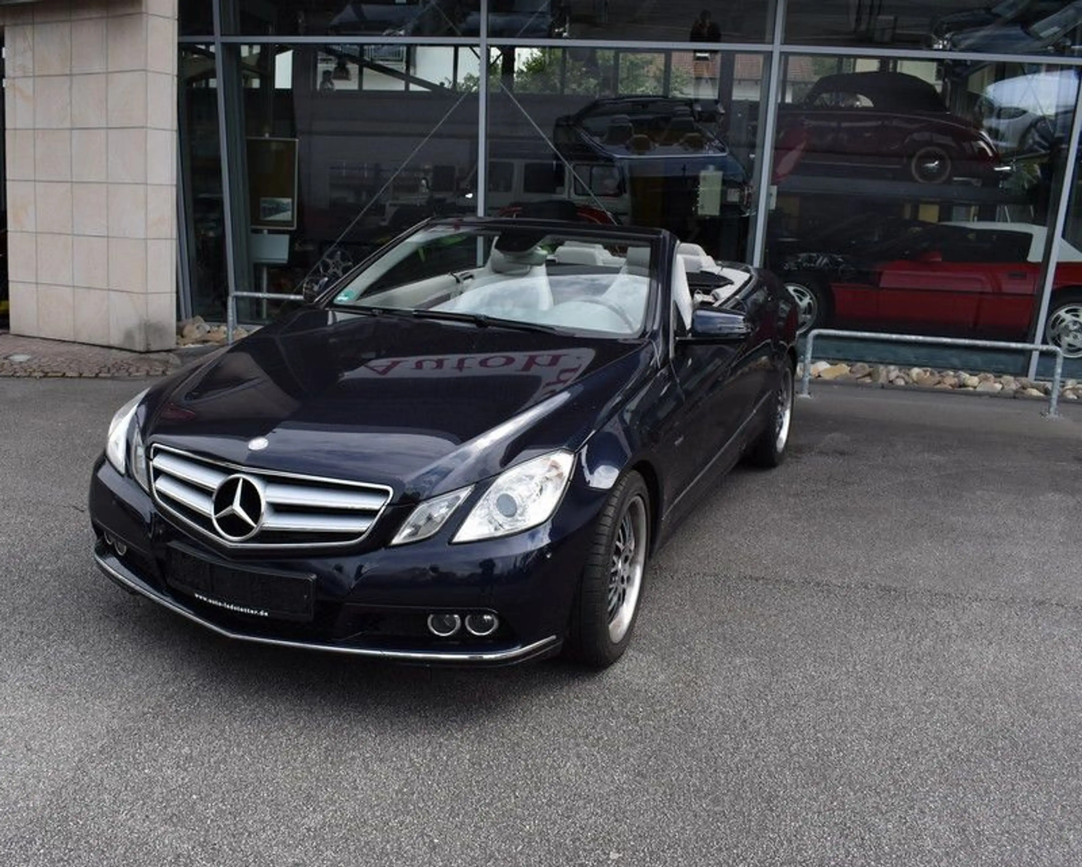 Mercedes-Benz E 250 E250 Cabrio CDI BlueEfficiency*Elegance*SHZ*PDC* — photo 2