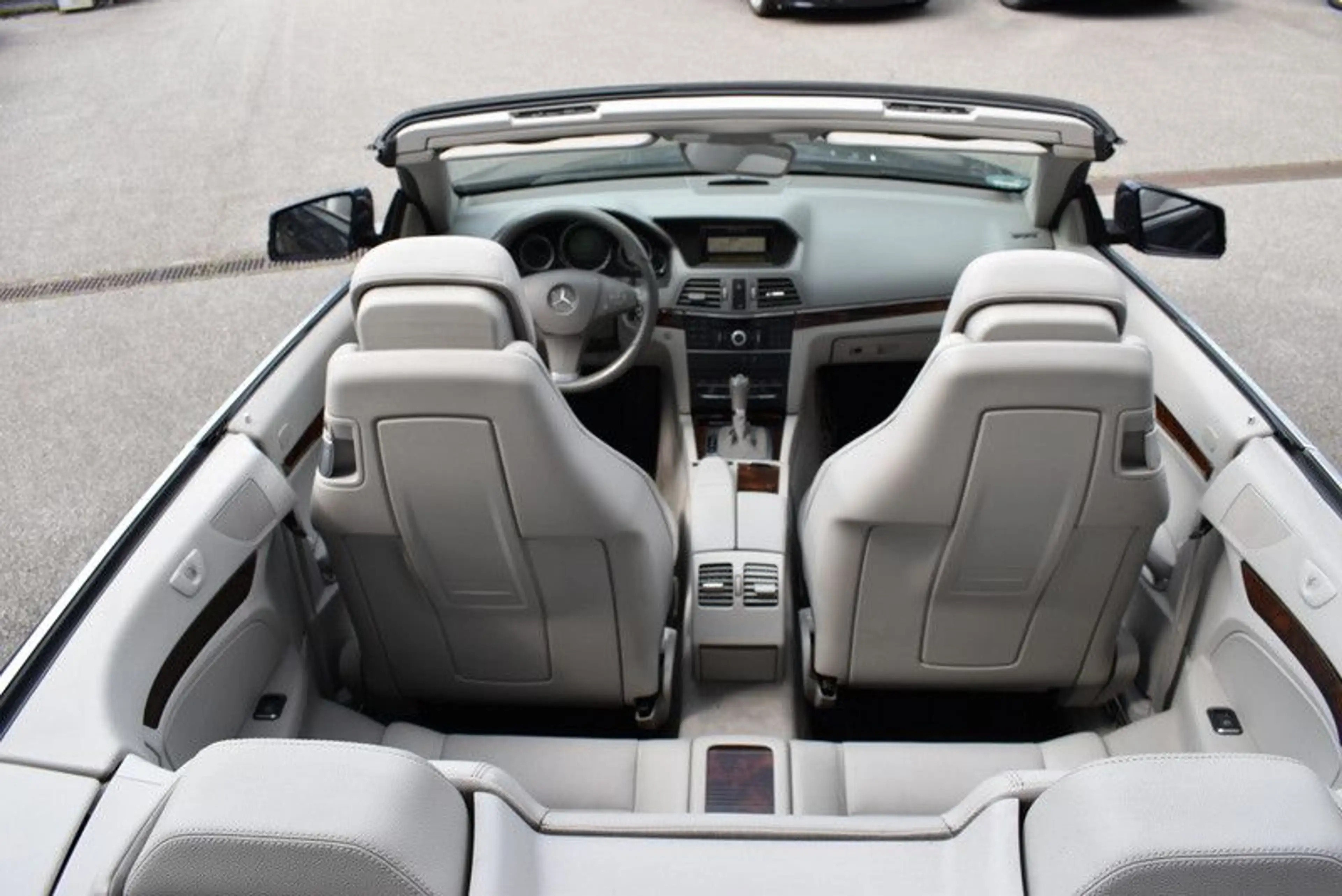Mercedes-Benz E 250 E250 Cabrio CDI BlueEfficiency*Elegance*SHZ*PDC* — photo 9