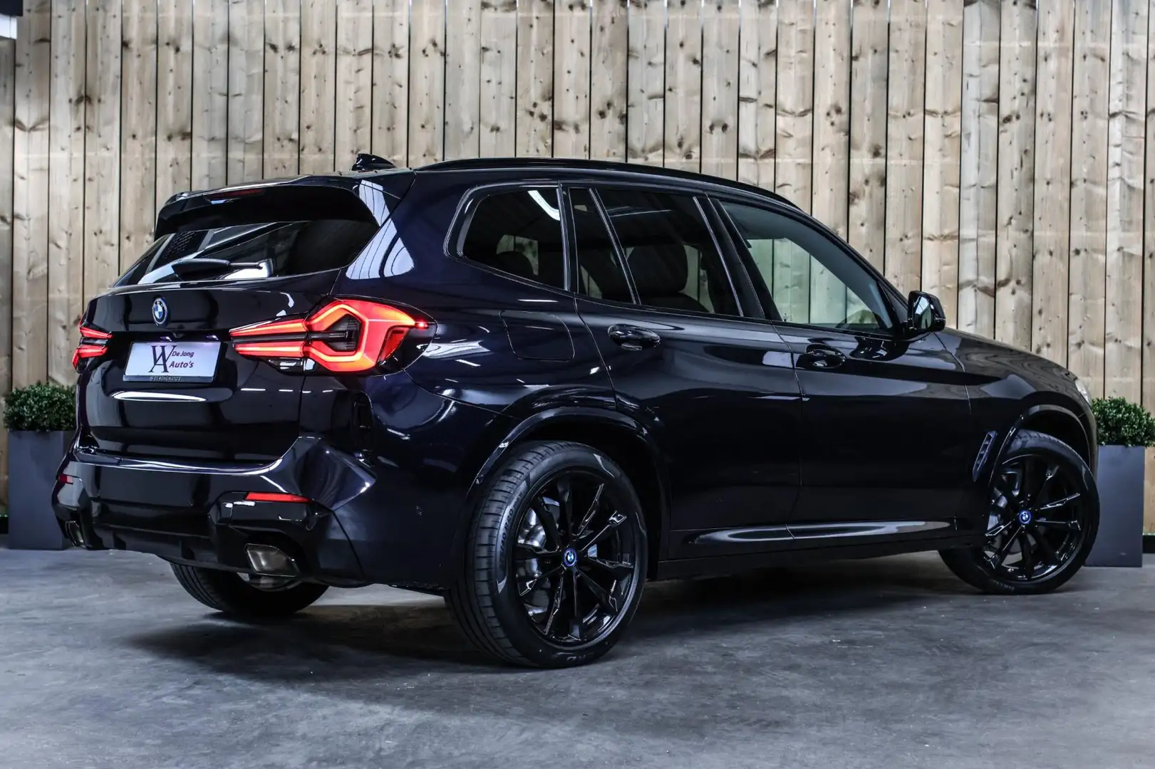 BMW X3 XDrive30e M-Sport *Pano*Camera*Stoelventilatie*Las Zwart - 2