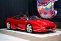 Ferrari F355 F 355 GTS | 2ème main Rosso Corsa Écussons d’ailes Révision & Distribution faites À partir de 2361-mois Rojo - thumbnail 1