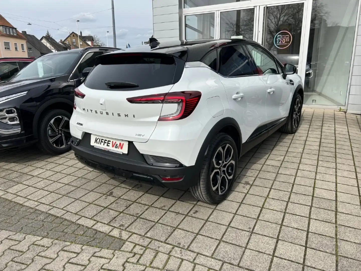 Mitsubishi ASX 1,6 Hybrid Top Leder Schiebed. Navi KAM ACC White - 2