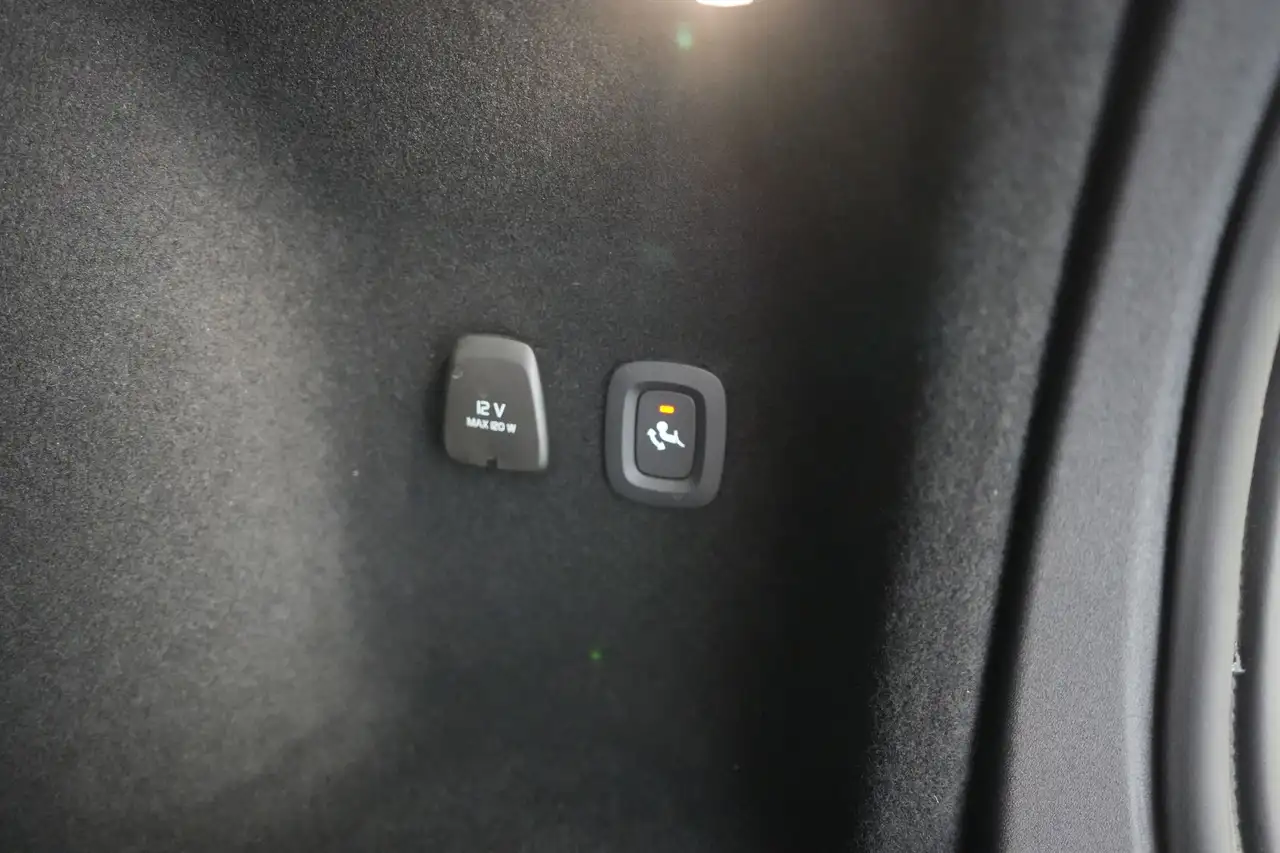 Volvo V60 2.0 T6 PHEV Plus Bright 4WD LEDER/CUIR LED GPS PDC, миниатюра 23