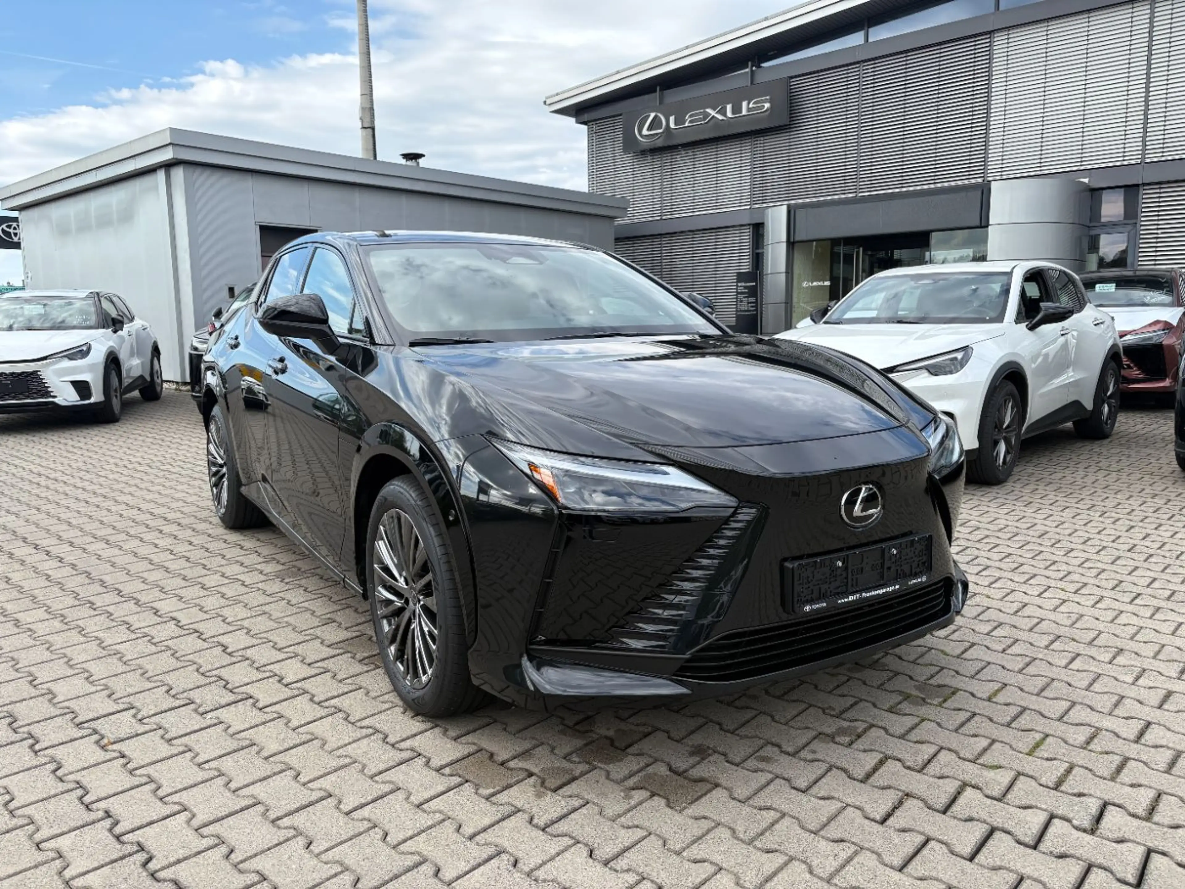 Lexus RZ 350e FWD Premium LED, Navi, Pano, Kamera, HUD — photo 2