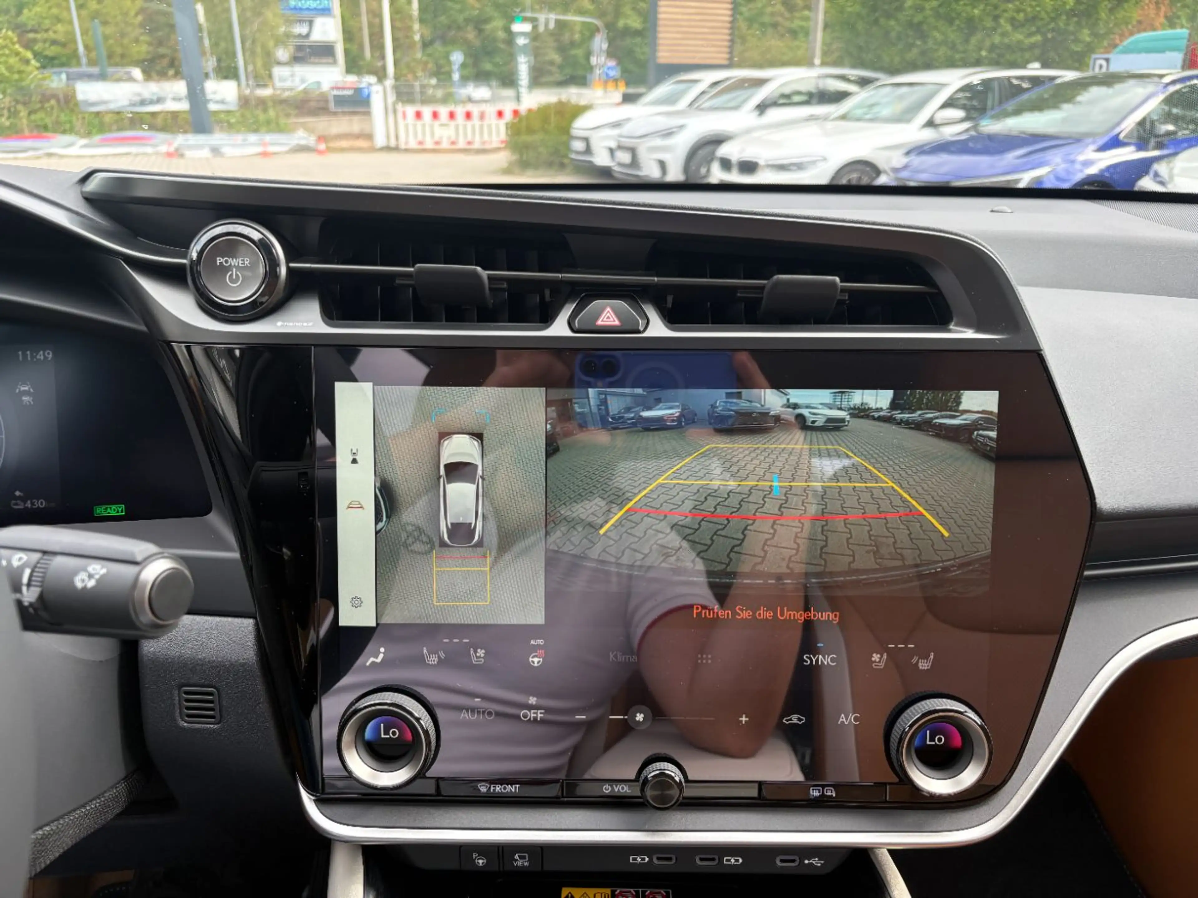Lexus RZ 350e FWD Premium LED, Navi, Pano, Kamera, HUD — photo 10