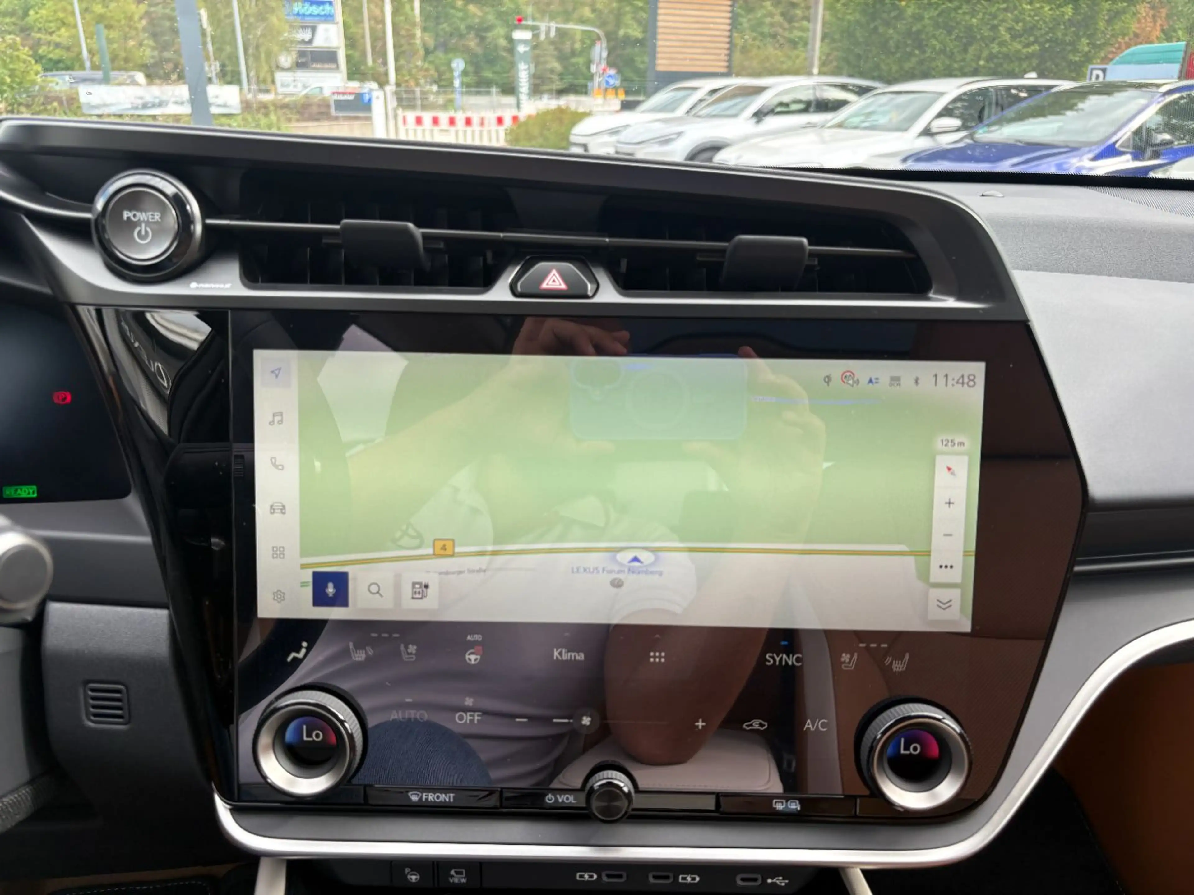 Lexus RZ 350e FWD Premium LED, Navi, Pano, Kamera, HUD — photo 9