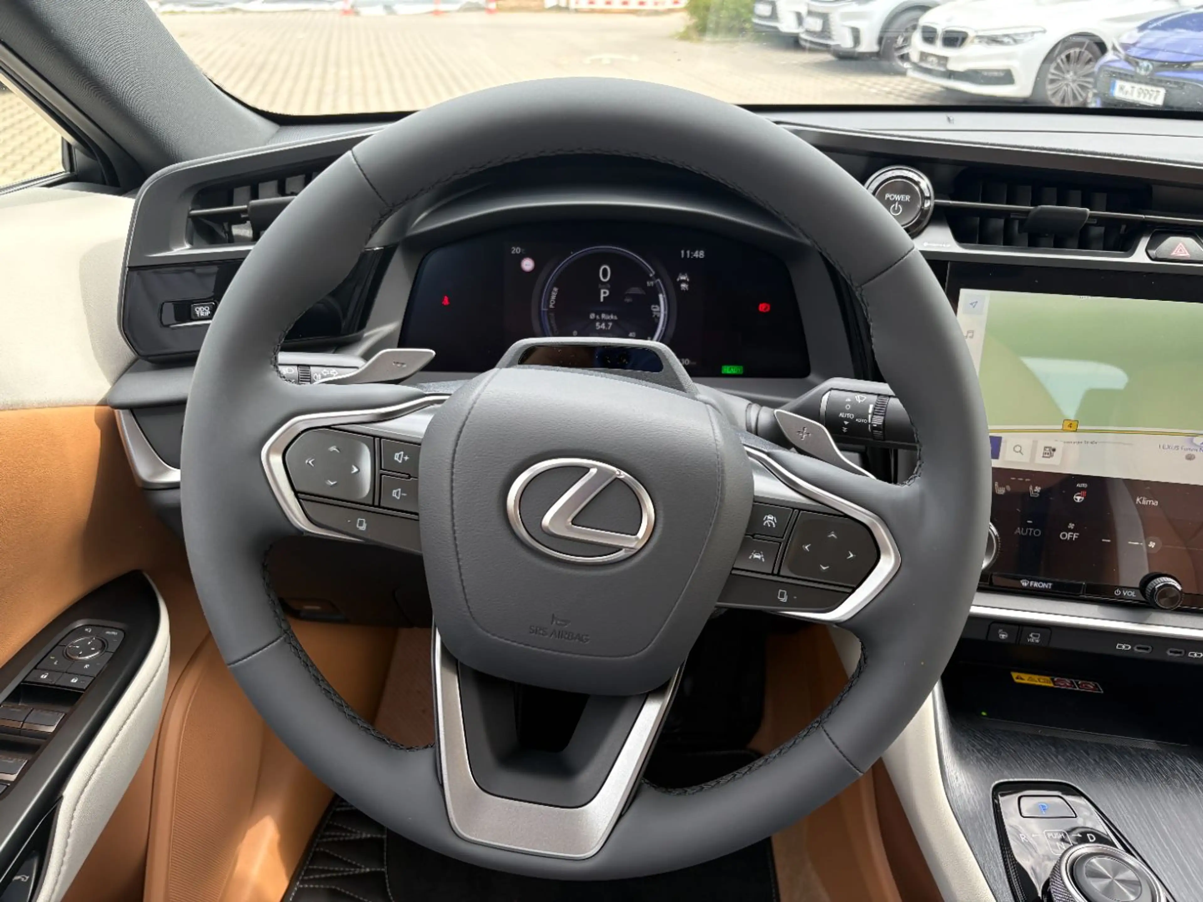 Lexus RZ 350e FWD Premium LED, Navi, Pano, Kamera, HUD — photo 8