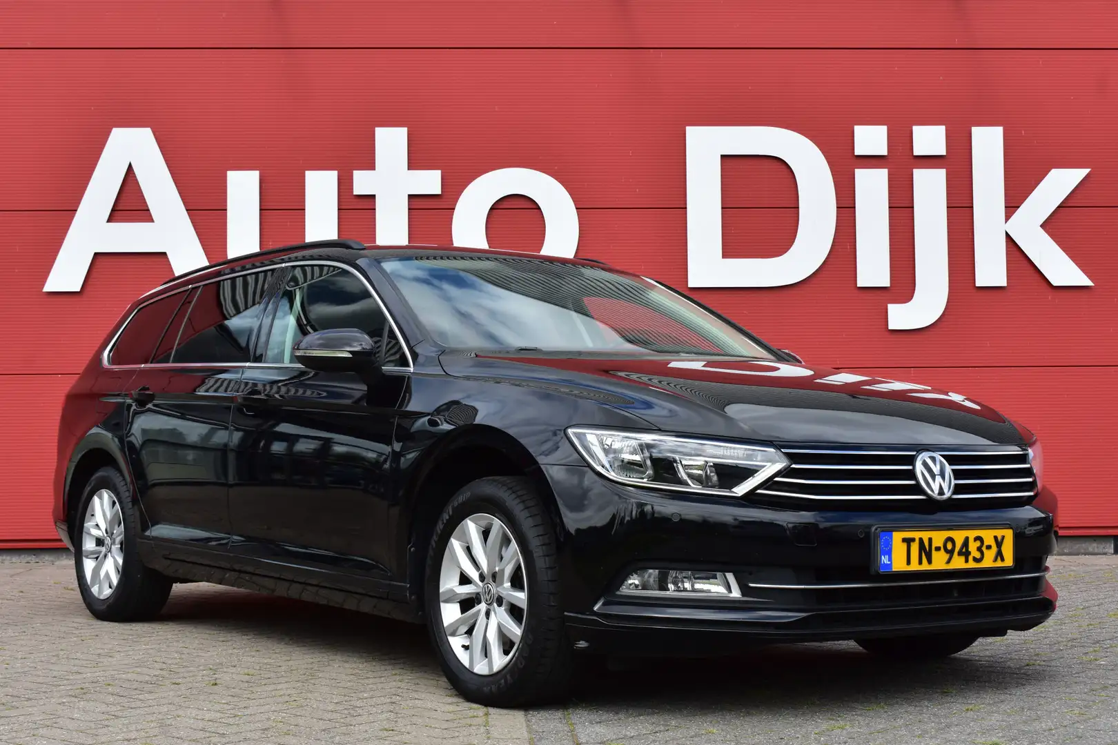 Volkswagen Passat Variant 1.4 TSI ACT Comfortline Navi | Adapt. Cruise | Cli Schwarz - 2