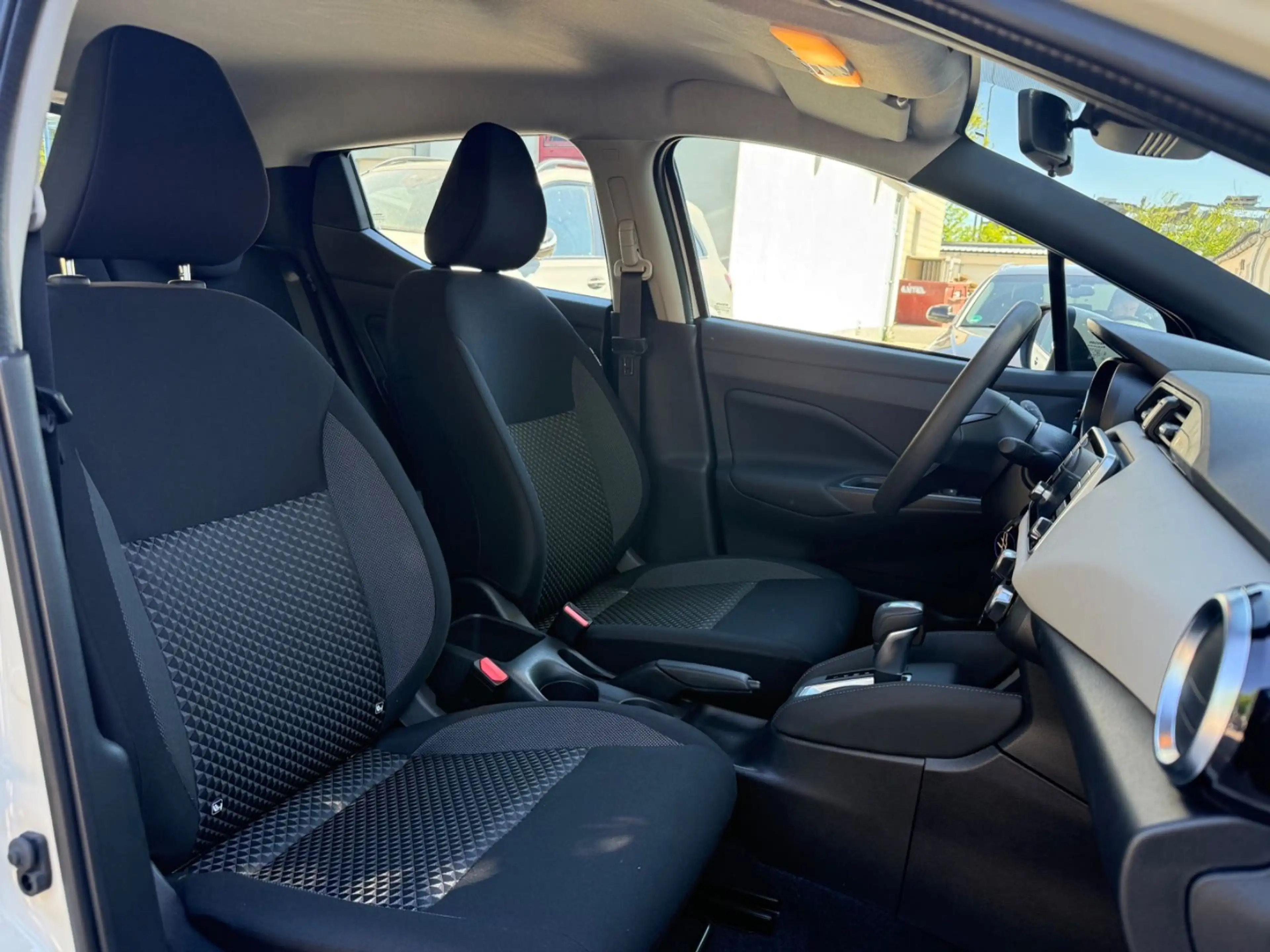 Nissan Micra N-Way Autom/KLIMAAUT./ALU/APPLE-ANDR/SP.H. — photo 13
