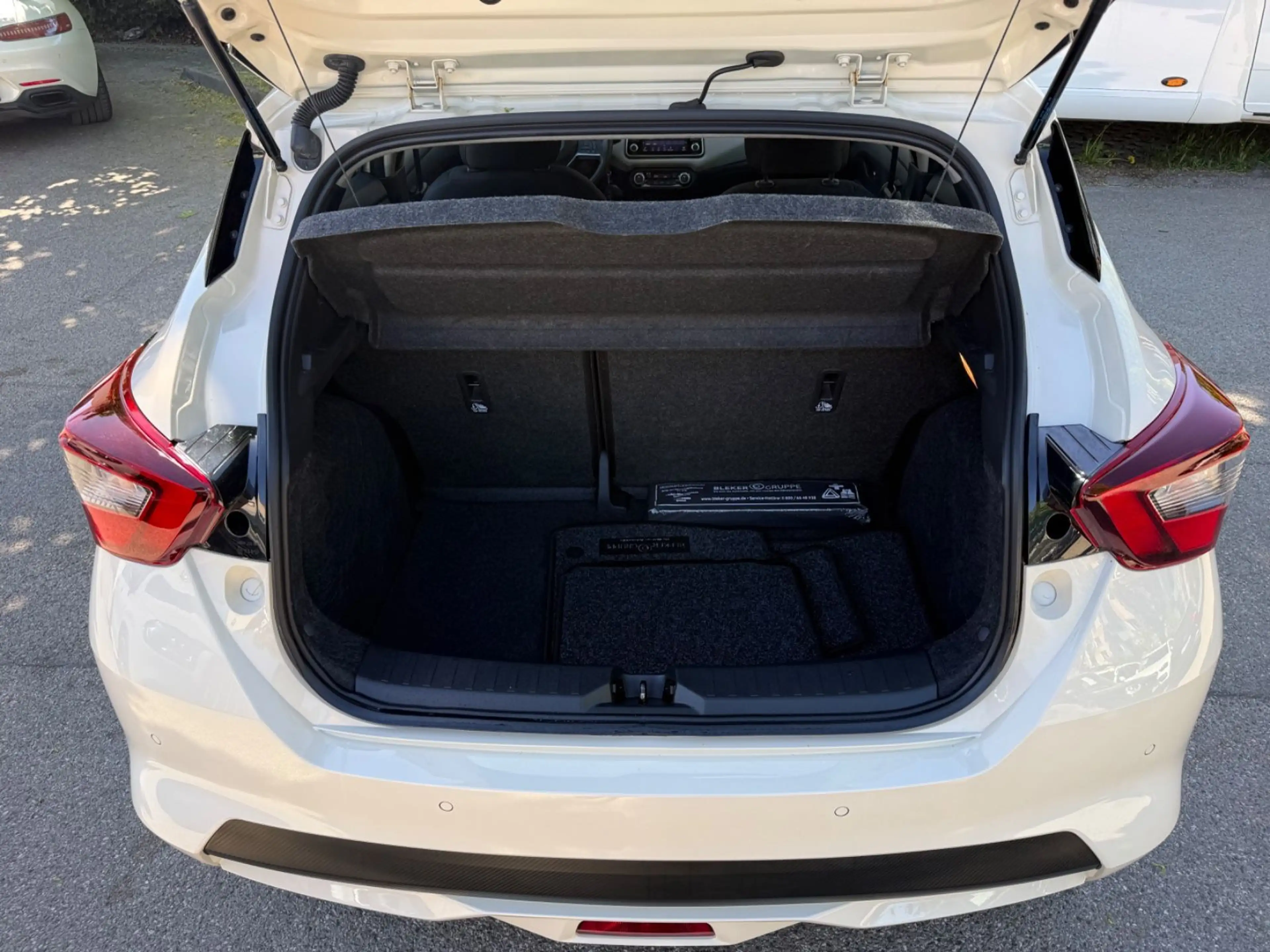 Nissan Micra N-Way Autom/KLIMAAUT./ALU/APPLE-ANDR/SP.H. — photo 11