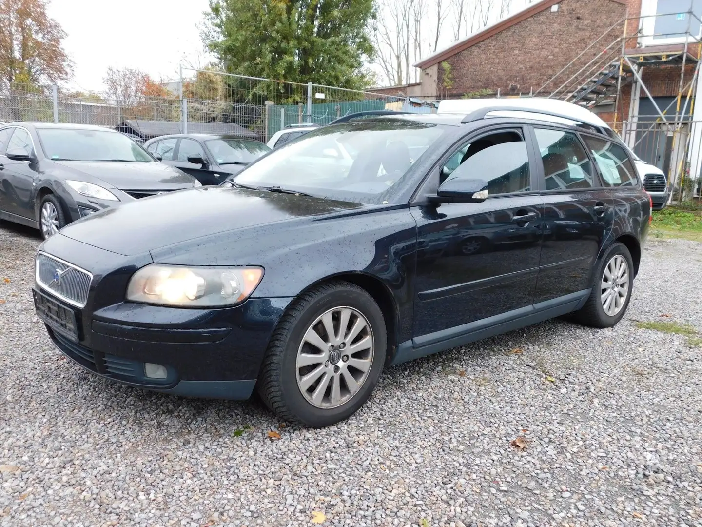 Volvo V50 Kombi 2.4 Momentum Negru - 1
