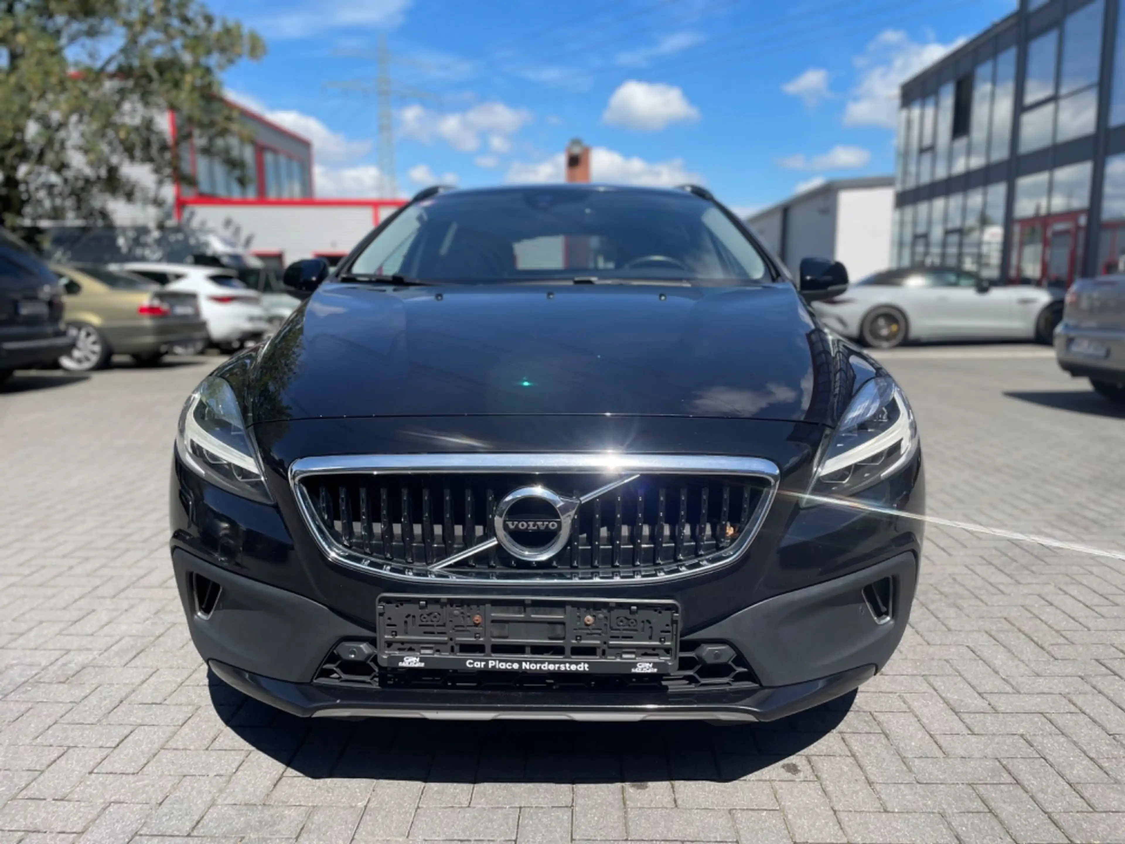 Volvo V40 Cross Country Momentum DIGITALER TACHO/LED — photo 2