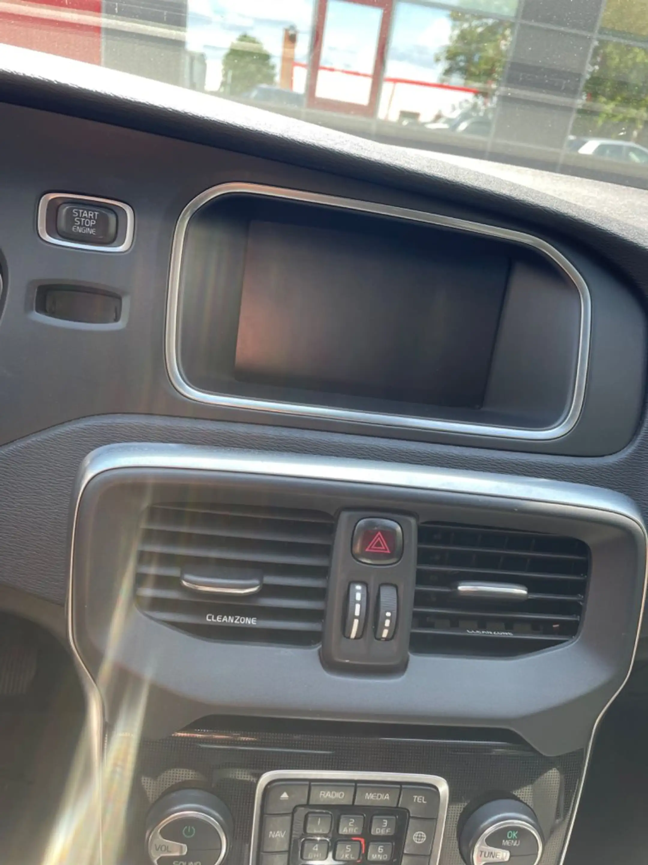 Volvo V40 Cross Country Momentum DIGITALER TACHO/LED — photo 11