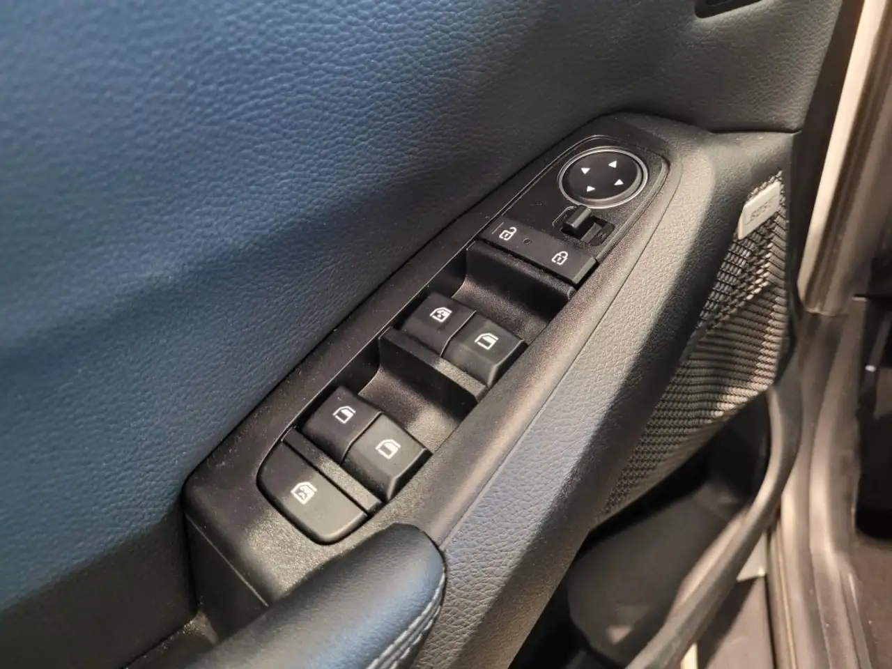 Kia Seltos снимка Kia Seltos