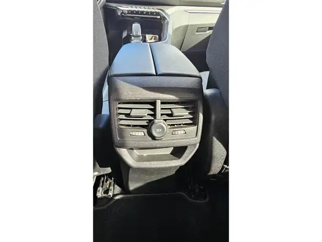 Peugeot 3008 view 25