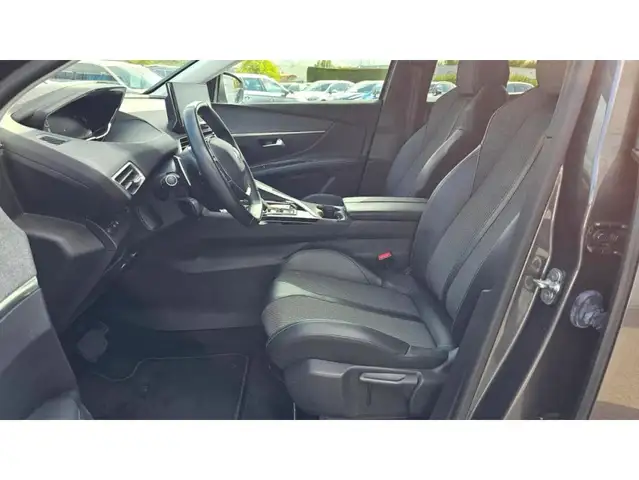Peugeot 3008 view 15