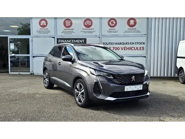 Peugeot 3008 main image