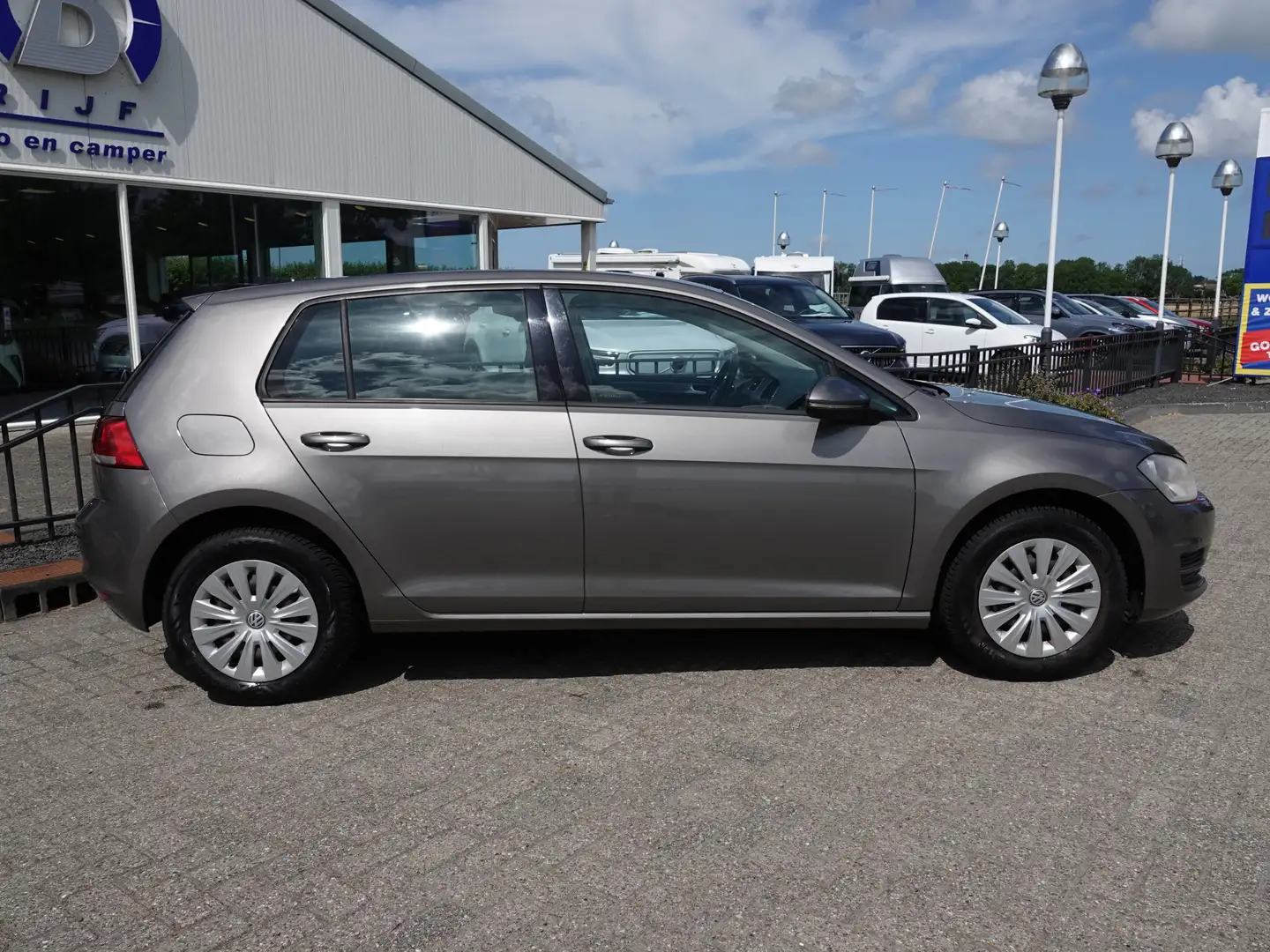 Volkswagen Golf 1.2 TSI Trend Edition CRUISE | AIRCO | AUDIO Grijs - 2