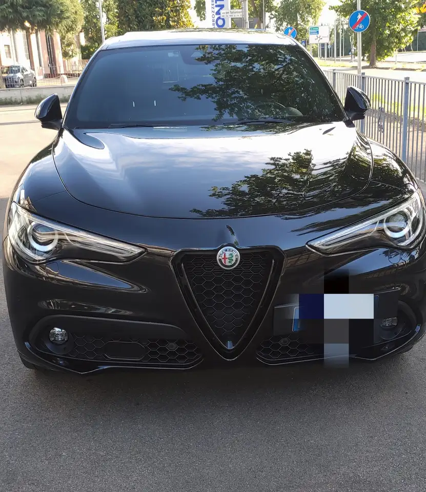 Alfa Romeo Stelvio 2021