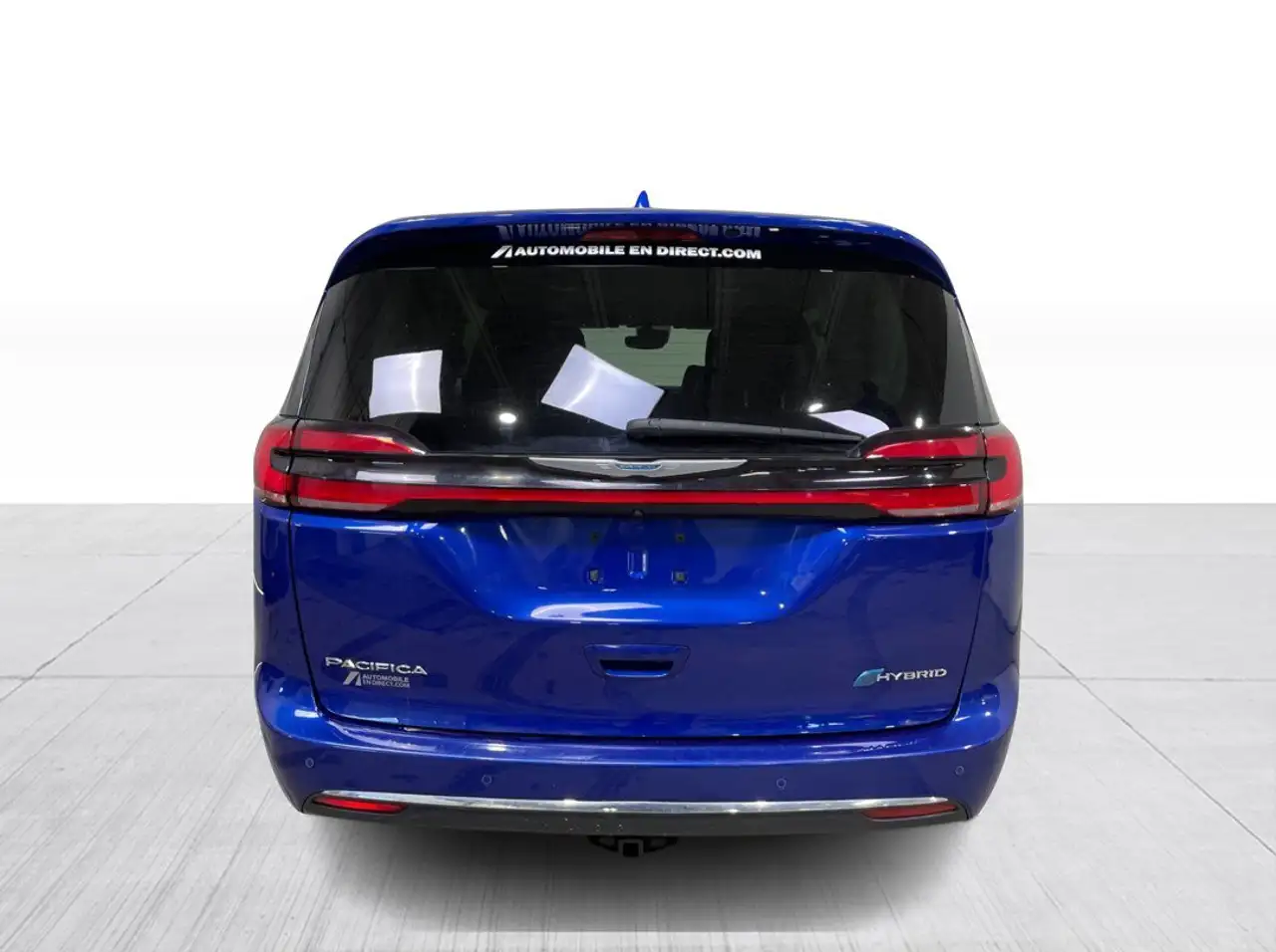 Chrysler Pacifica photo Chrysler Pacifica