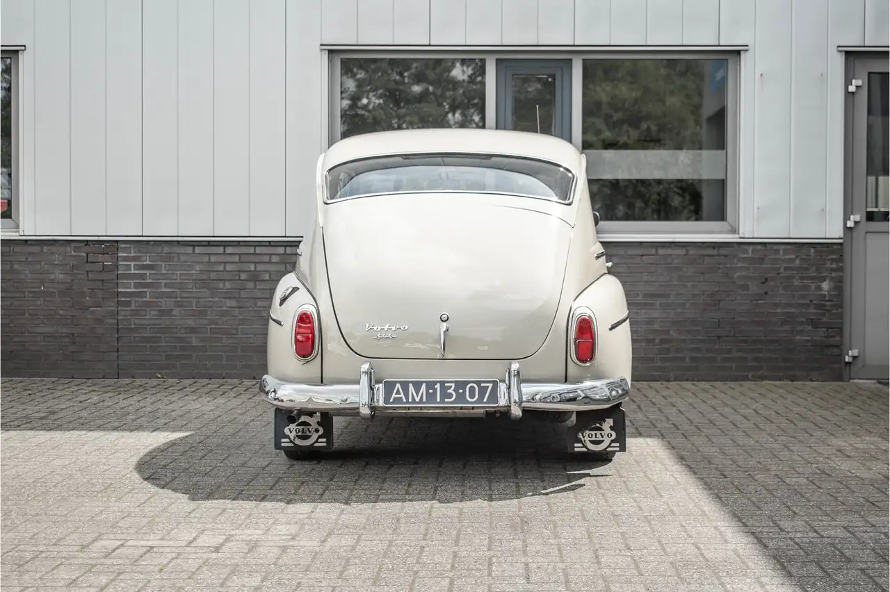 Volvo P 54403 A | Kattenrug | extreem net exemplaar, foto 7