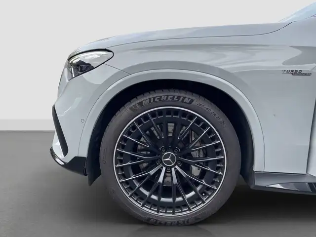 Mercedes-Benz GLC view 5