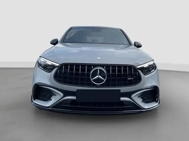 Mercedes-Benz GLC view 4