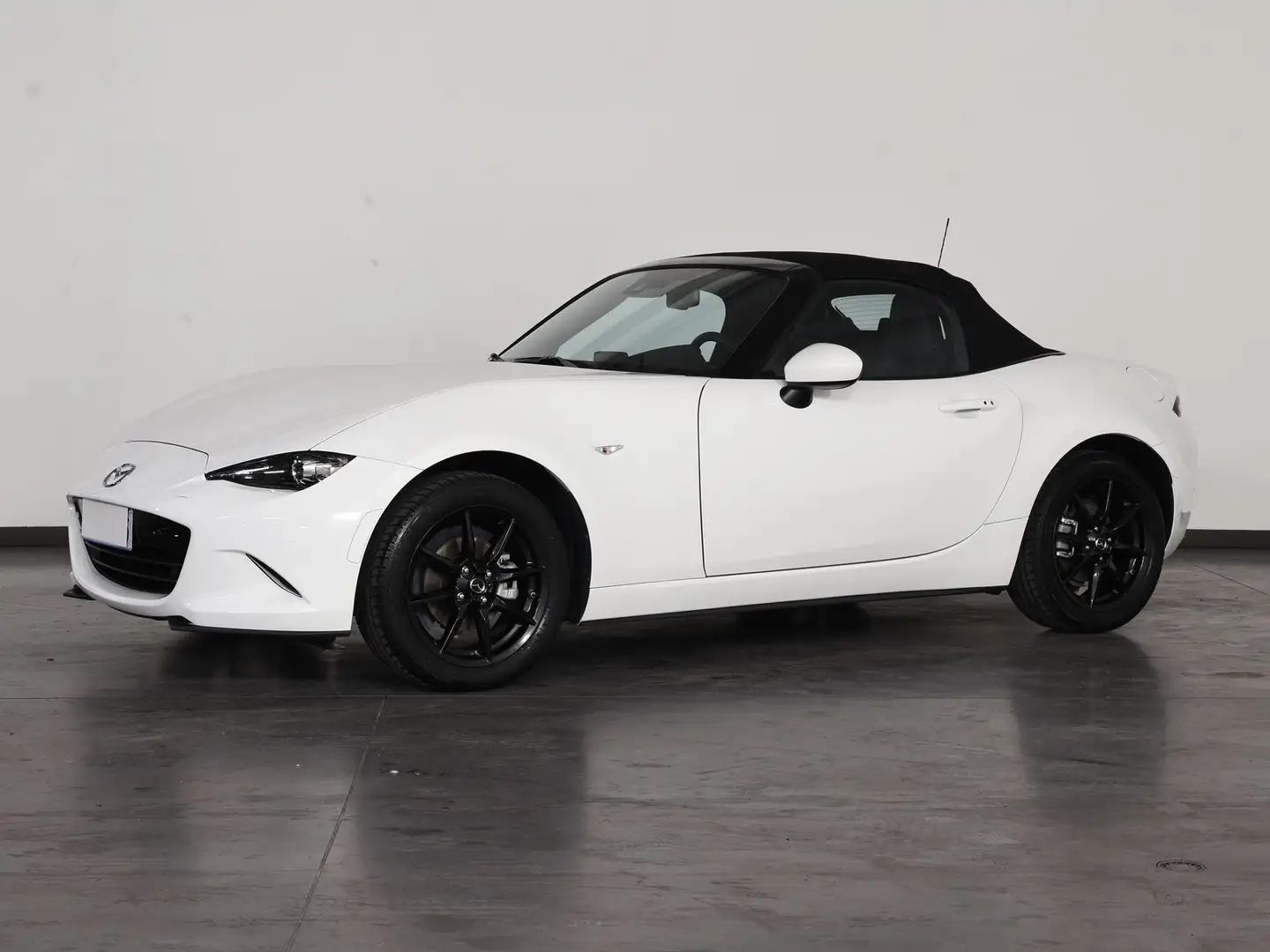 Mazda MX-5 1.5 exceed i-eloop capote blue nappa white 132cv Blanc - 1