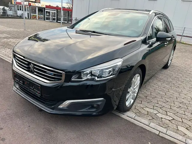 Peugeot 508 SW AUT+SCHECKHEFT+PDC+TEMP+ NAVI+PANO+XEN