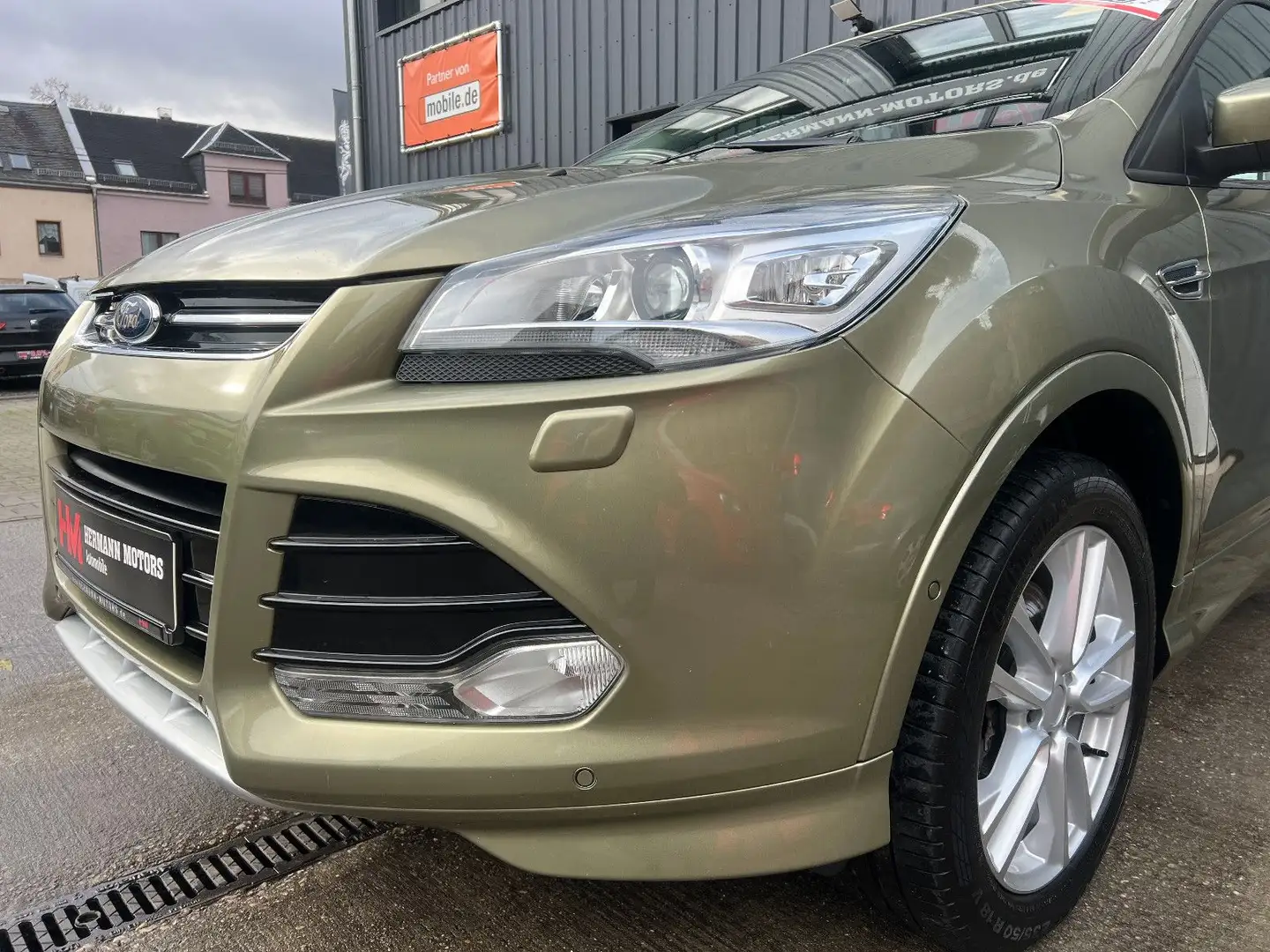 Ford Kuga Individual 4x4 Aut./BiXe/AHK/Tempo/Bluet. Vert - 2