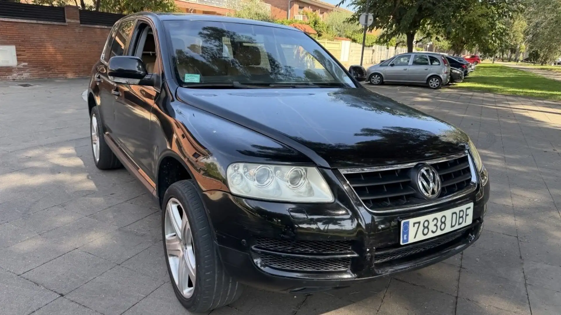 Volkswagen Touareg 2.5TDI R5 Noir - 1