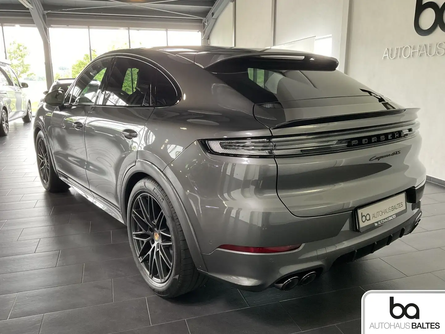 Porsche Cayenne Cayenne Coupe GTS Inno/Sposi/2+1/Beif-Disp/AHK Gris - 2