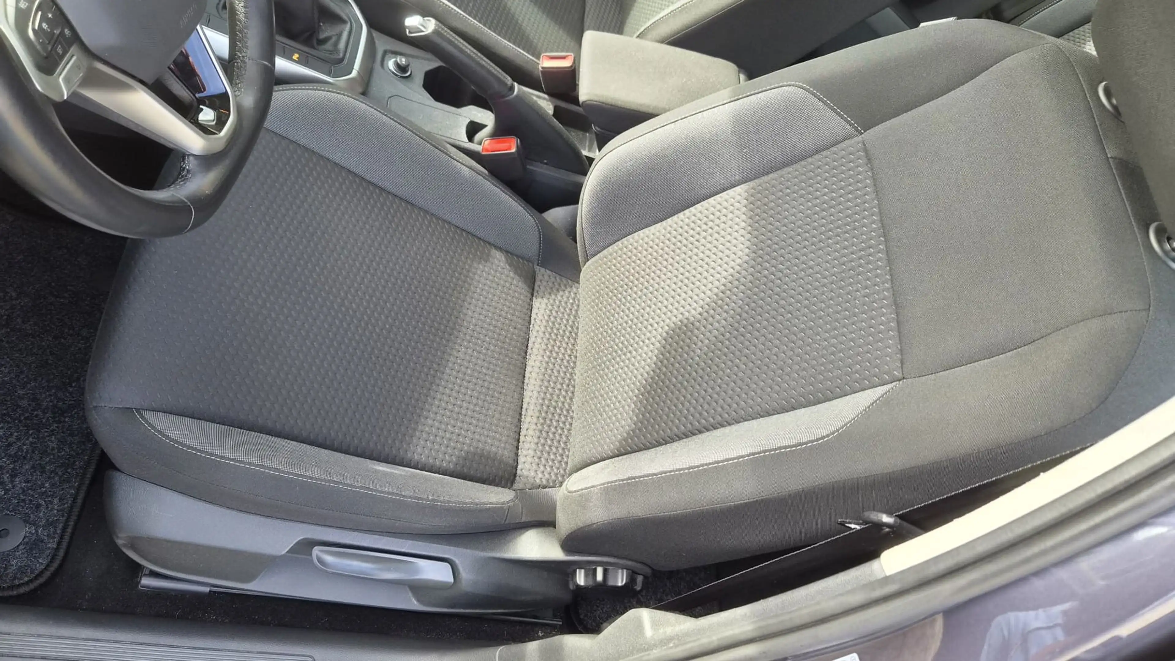 Volkswagen Polo 1.0 TSI Life — photo 16