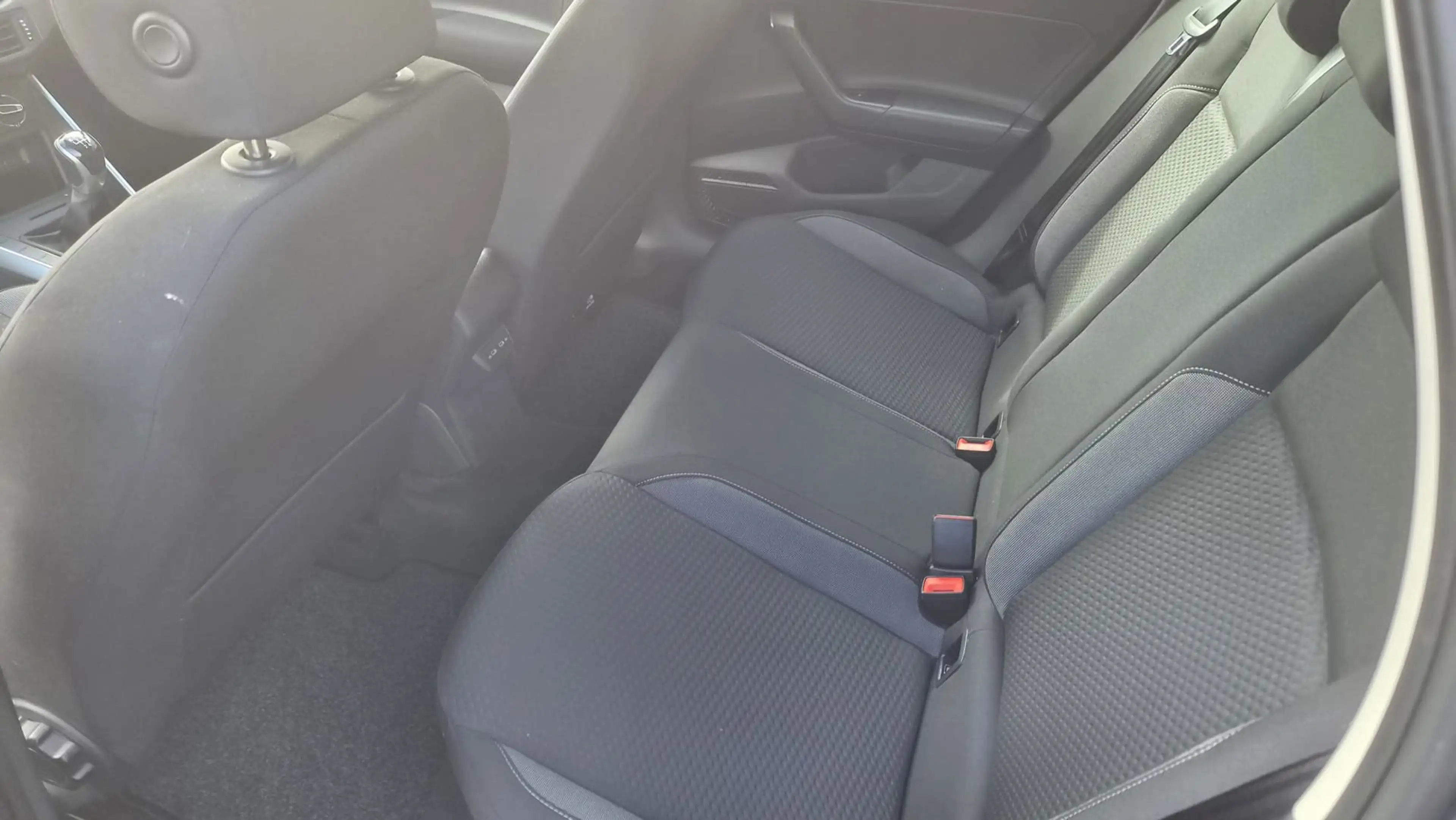 Volkswagen Polo 1.0 TSI Life — photo 9