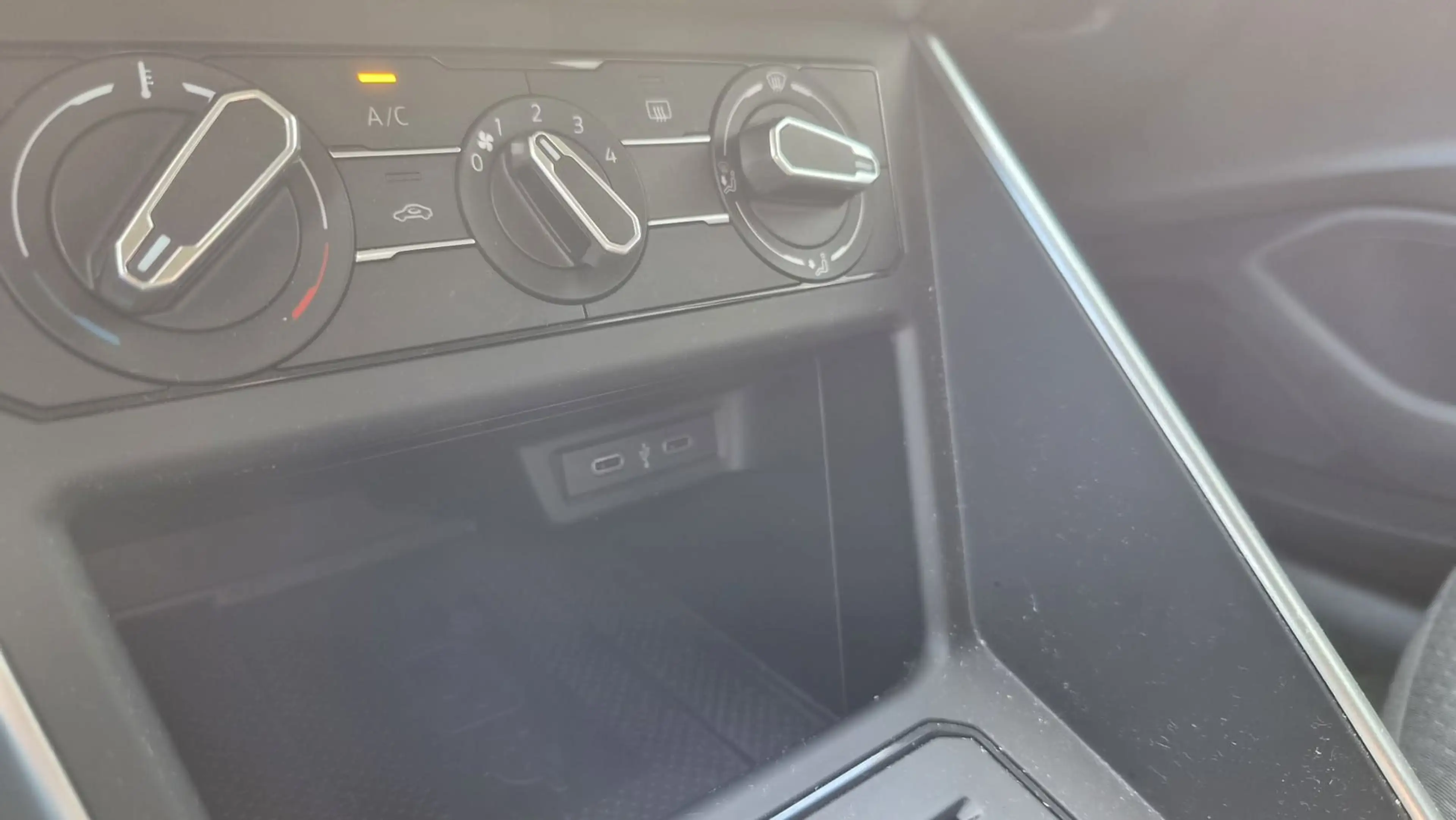 Volkswagen Polo 1.0 TSI Life — photo 19