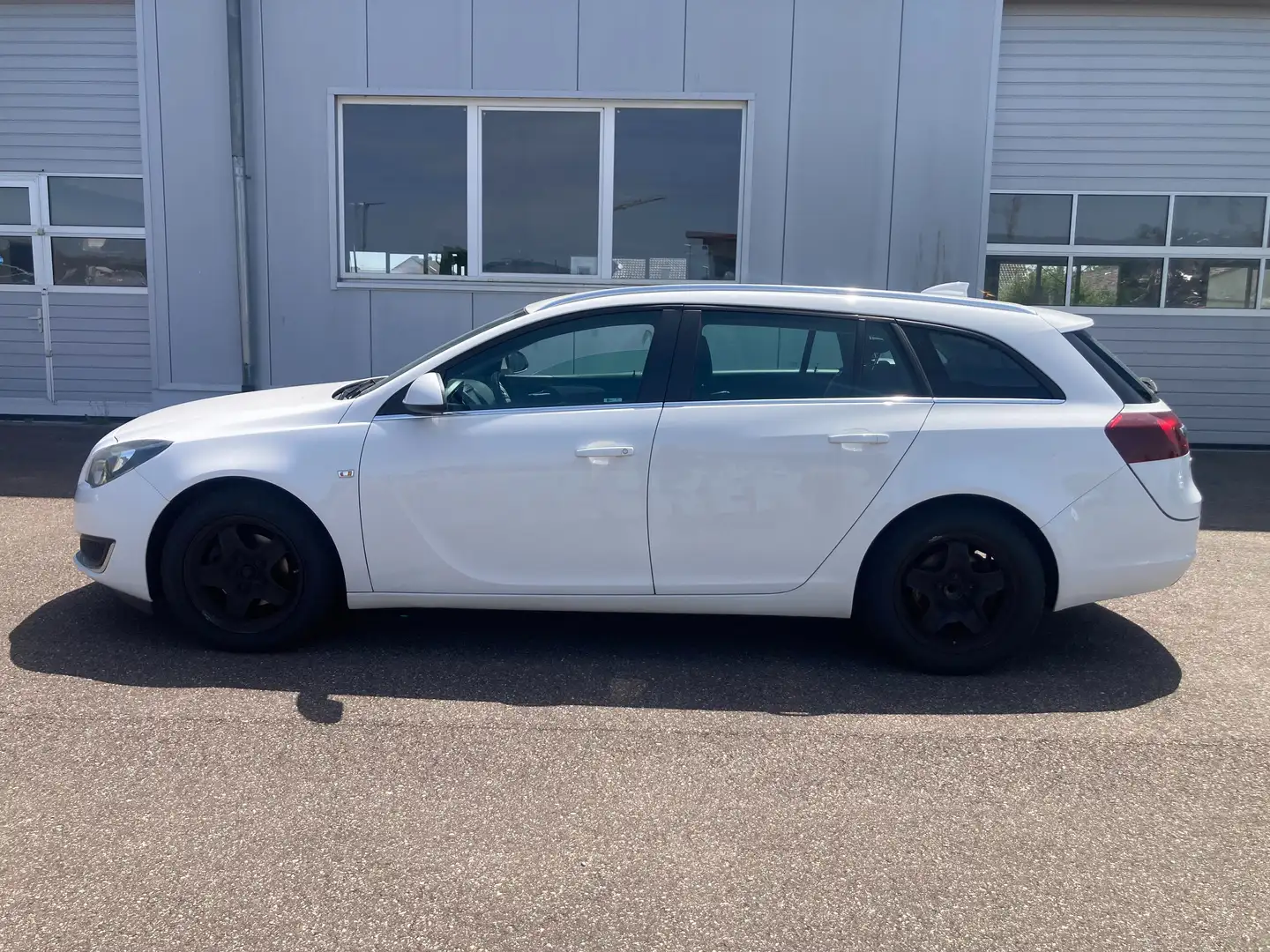Opel Insignia 1.6 CDTI Edition unrunder Motorlauf Weiß - 1
