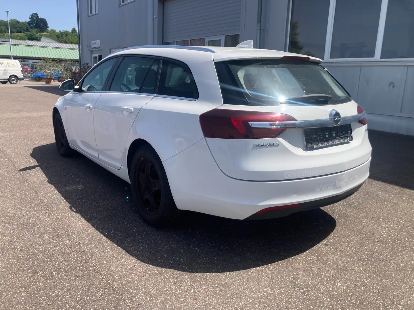 Opel Insignia 1.6 CDTI Edition unrunder Motorlauf Weiß - 2
