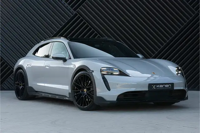Porsche Taycan Cross Turismo 4 93 kWh ACC Pano Luchtv Camera Ambi