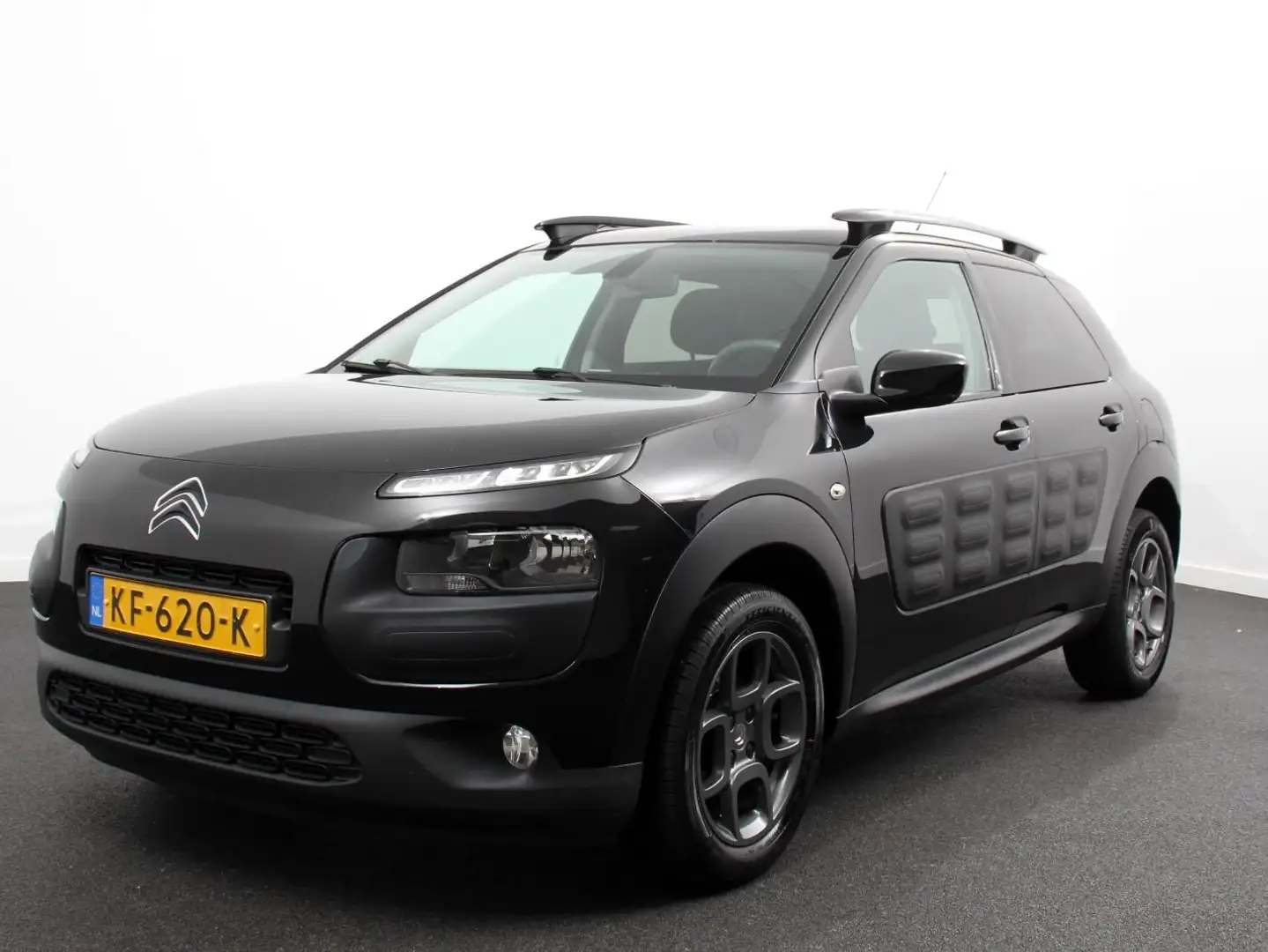 Citroen C4 Cactus 1.2 PureTech Shine | Navigatie | Climate Control | Noir - 1
