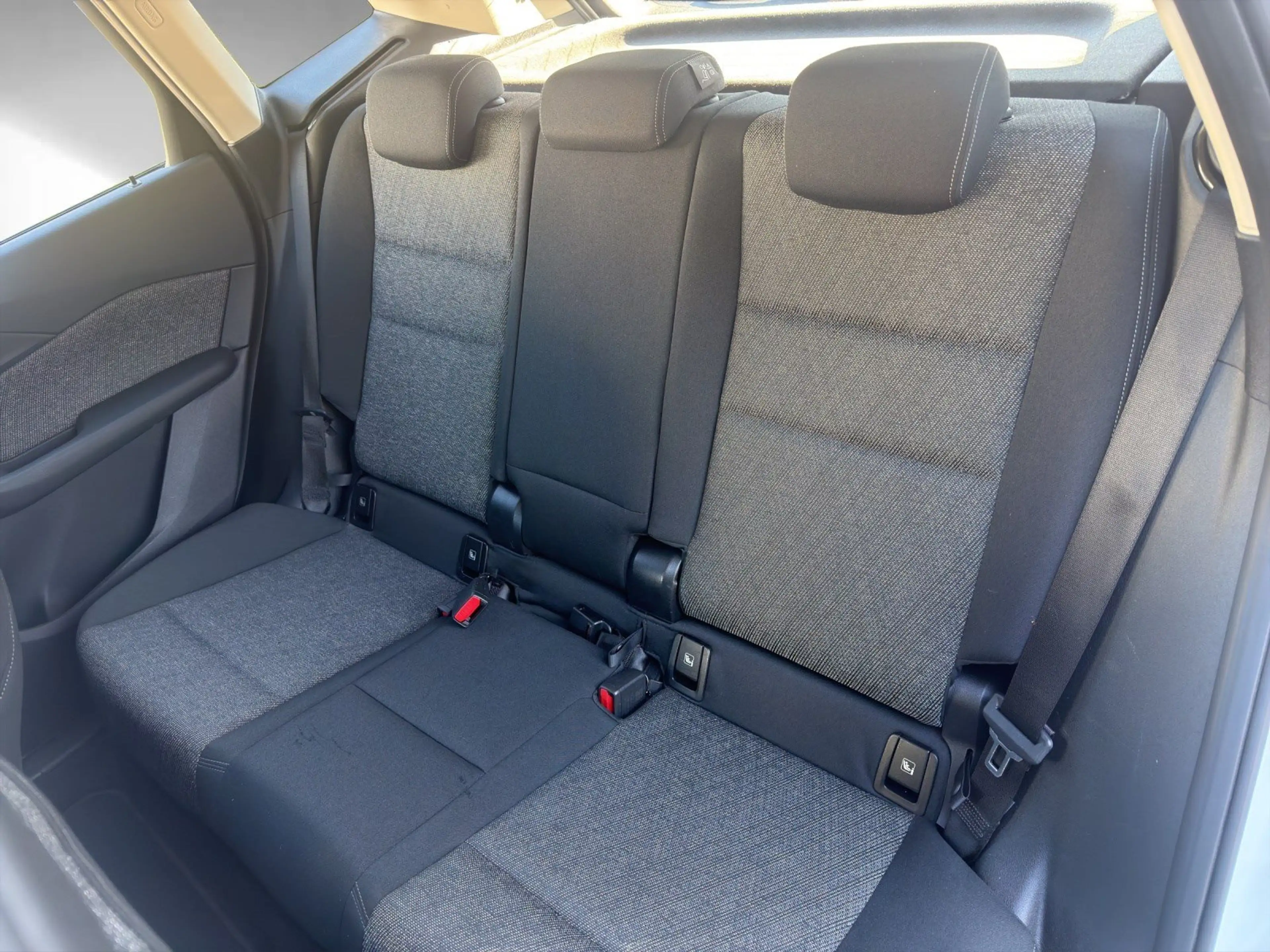 BMW 225 e xDrive Active Tourer Standheizung Standklima — photo 12