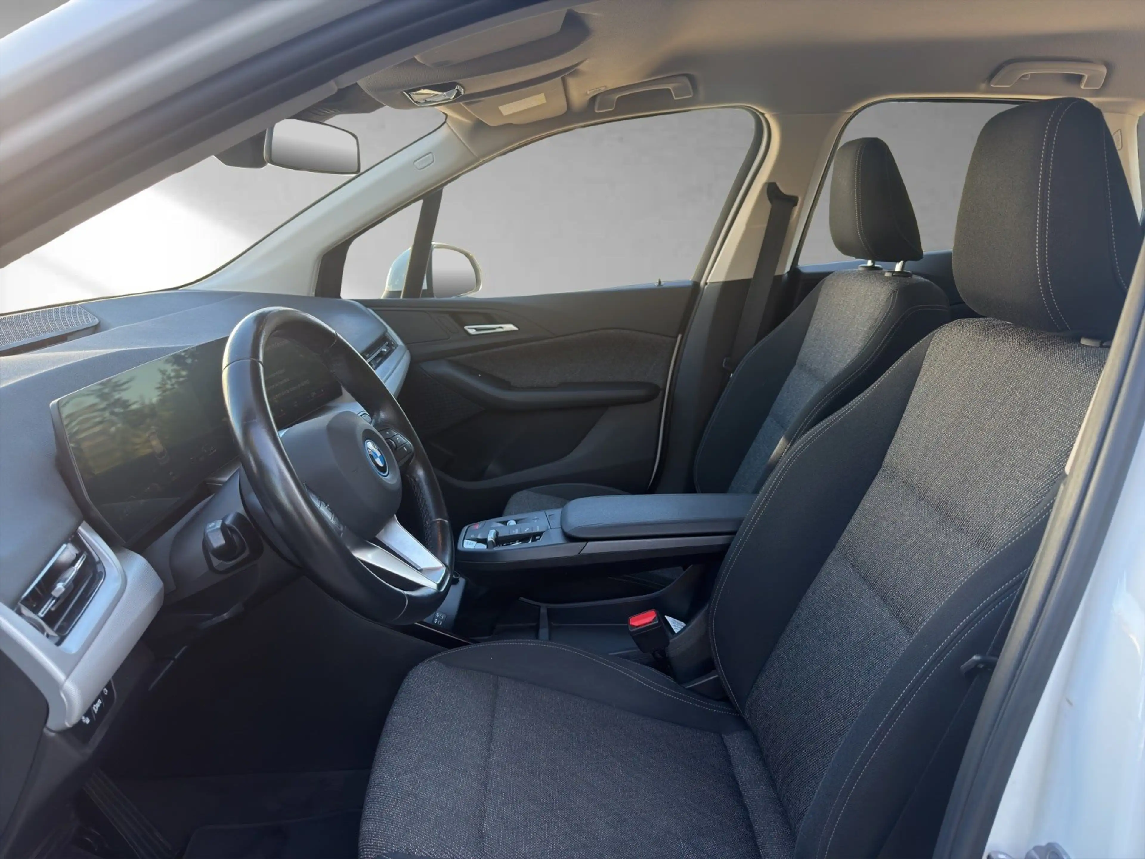 BMW 225 e xDrive Active Tourer Standheizung Standklima — photo 10