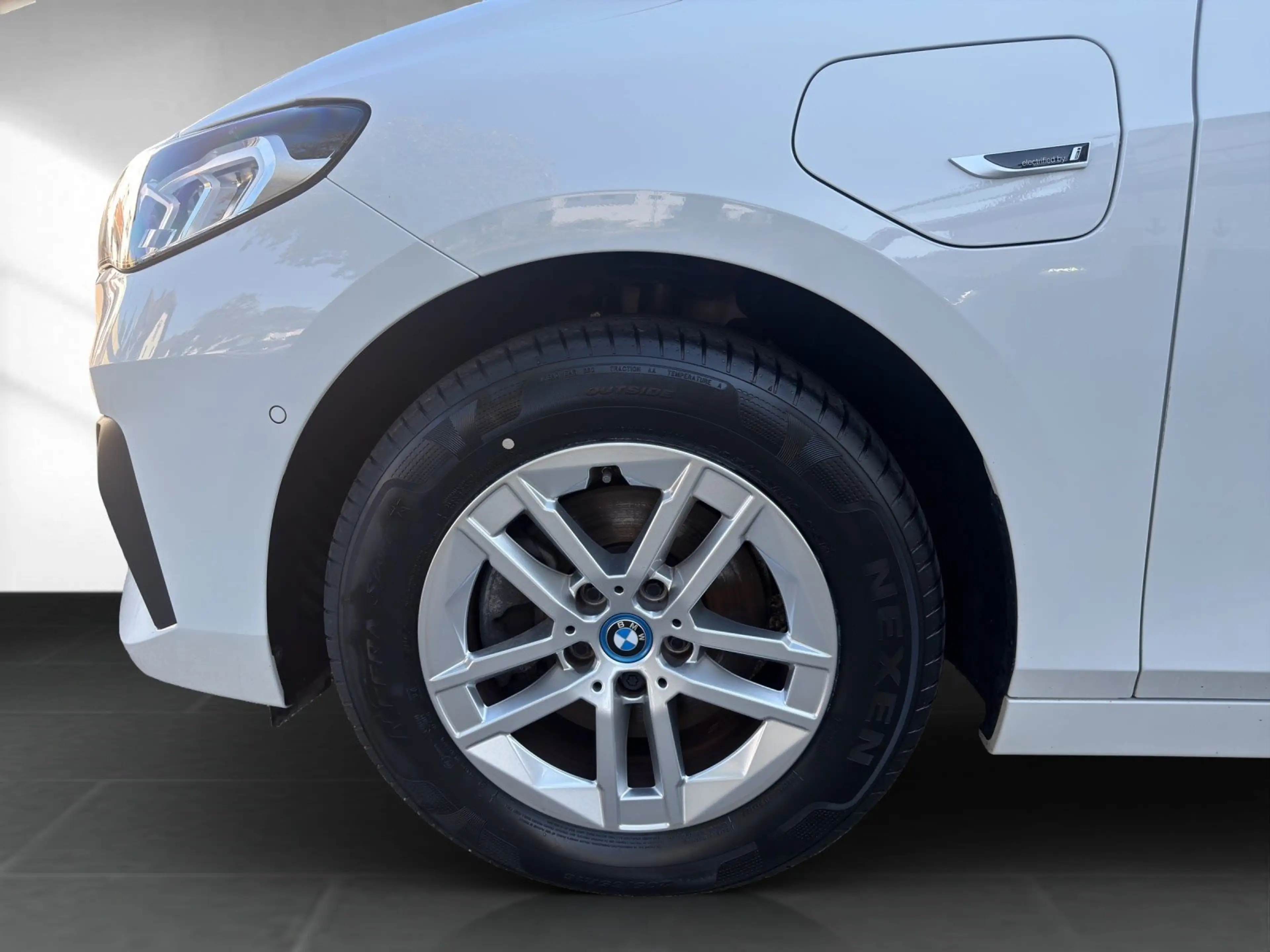 BMW 225 e xDrive Active Tourer Standheizung Standklima — photo 9