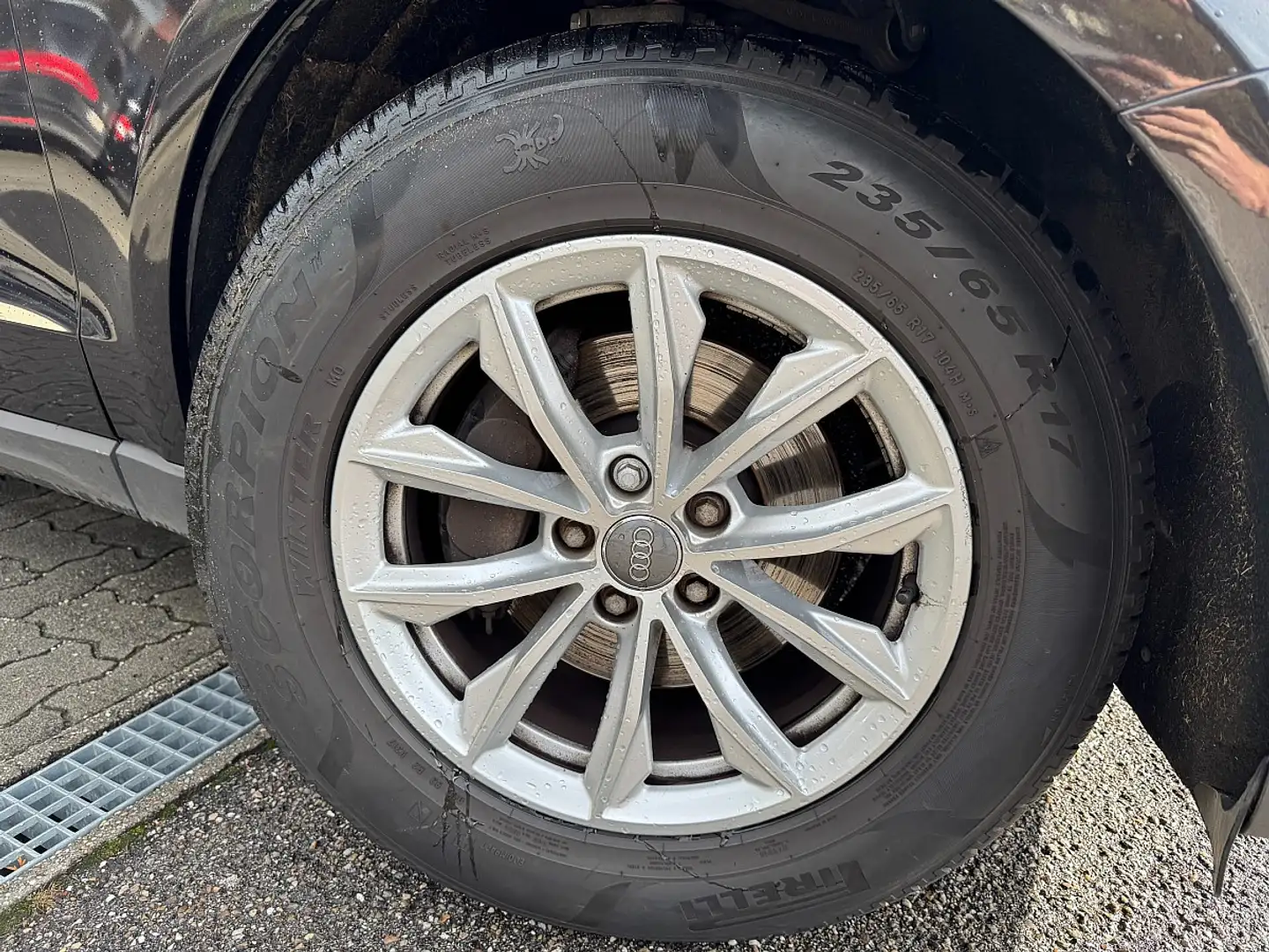 Audi Q5 2,0 TDI Grau - 2
