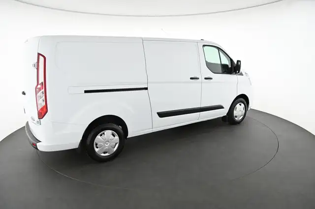 Ford Transit Custom view 4