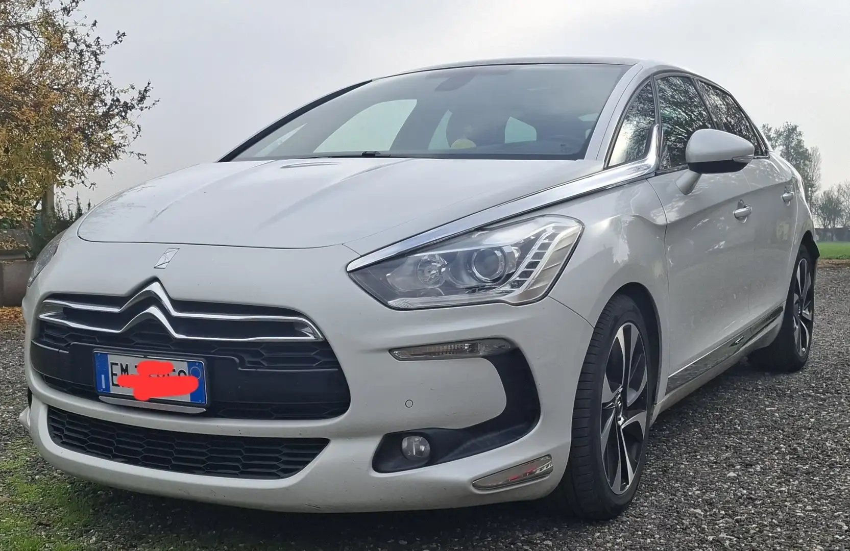 Citroen DS5 2.0 hdi So Chic 160cv auto - 2